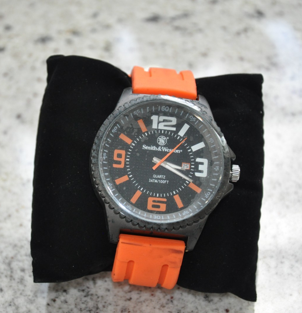 Smith & Wesson Ego Series Watch With Orange Silicon Strap SWW-LW6083 NEW – READ