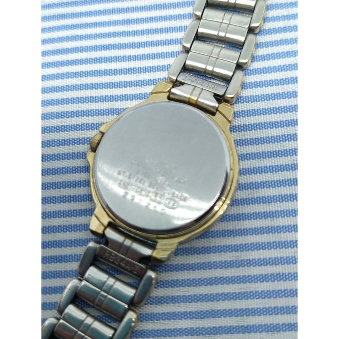 Excellent condition SEIKO Lucent quartz wristwatch made in Japan gold