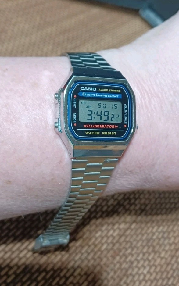 Vintage Casio A168 Illuminator Digital Watch Alarm Chrono Stainless Steel Band