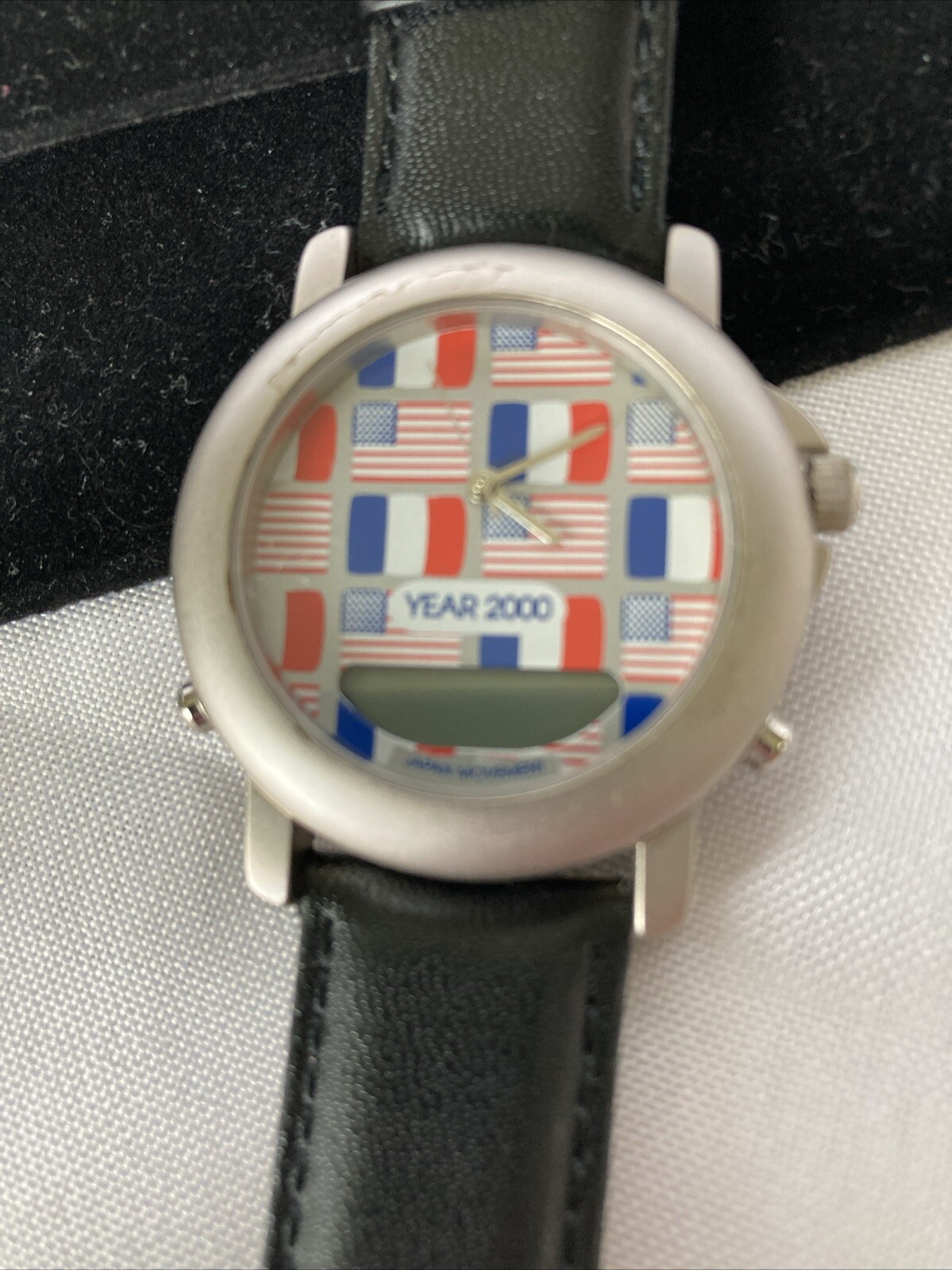 Year 2000 Wrist Watch 1.5″ Red White Blue France & USA Flags Black Leather Strap