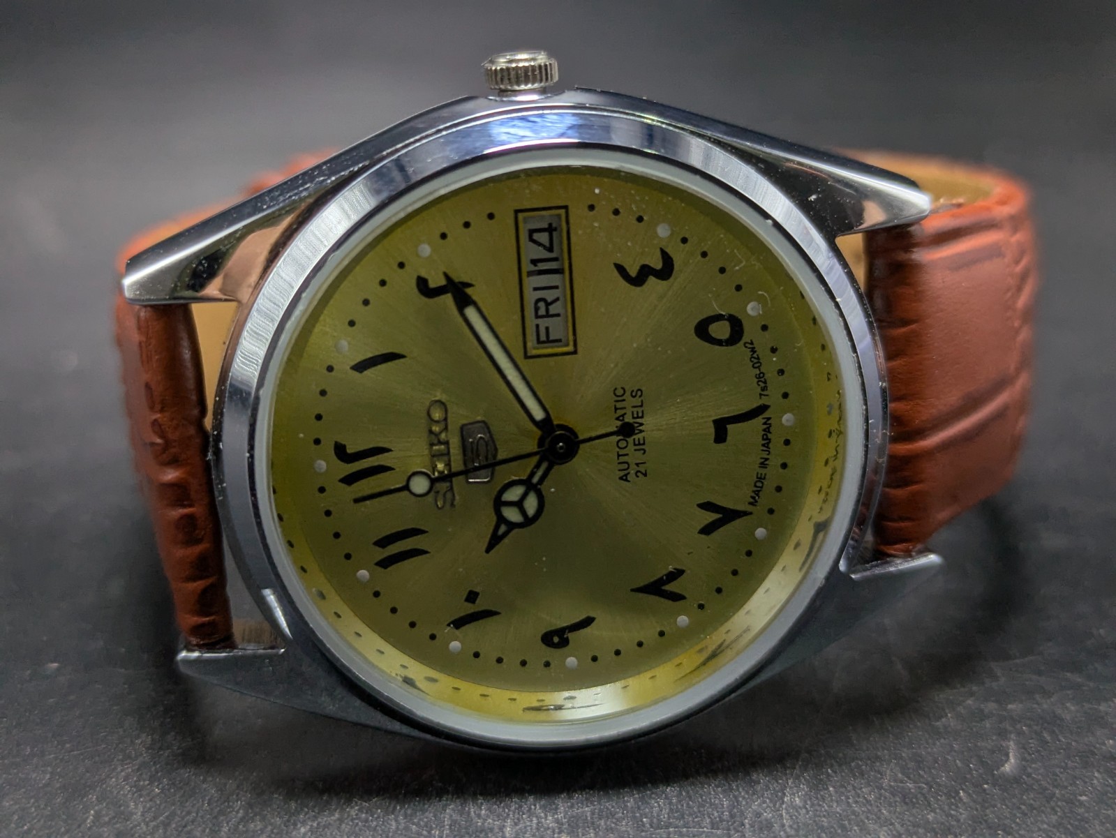 Vintage Seiko 5 automatic day date movement no. 6309A japan made men’s watch