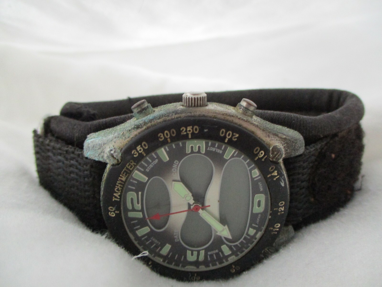 Analog Digital Watch Tachymeter Black Hook & Loop Band Round Face UNTESTED