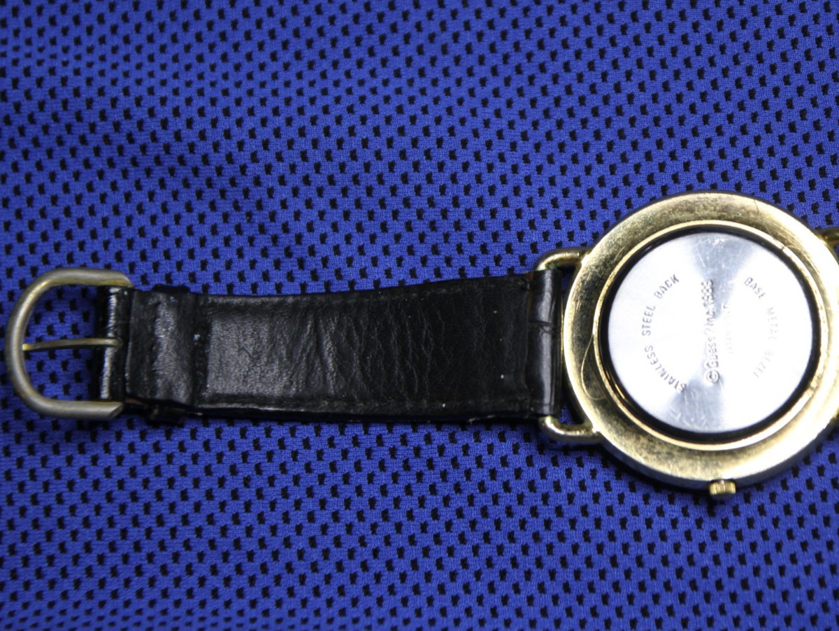 RuNNinG Guess 1989 LARGE Moon Phase & Date Watch Roman Numerals Leather 8″ 41mm