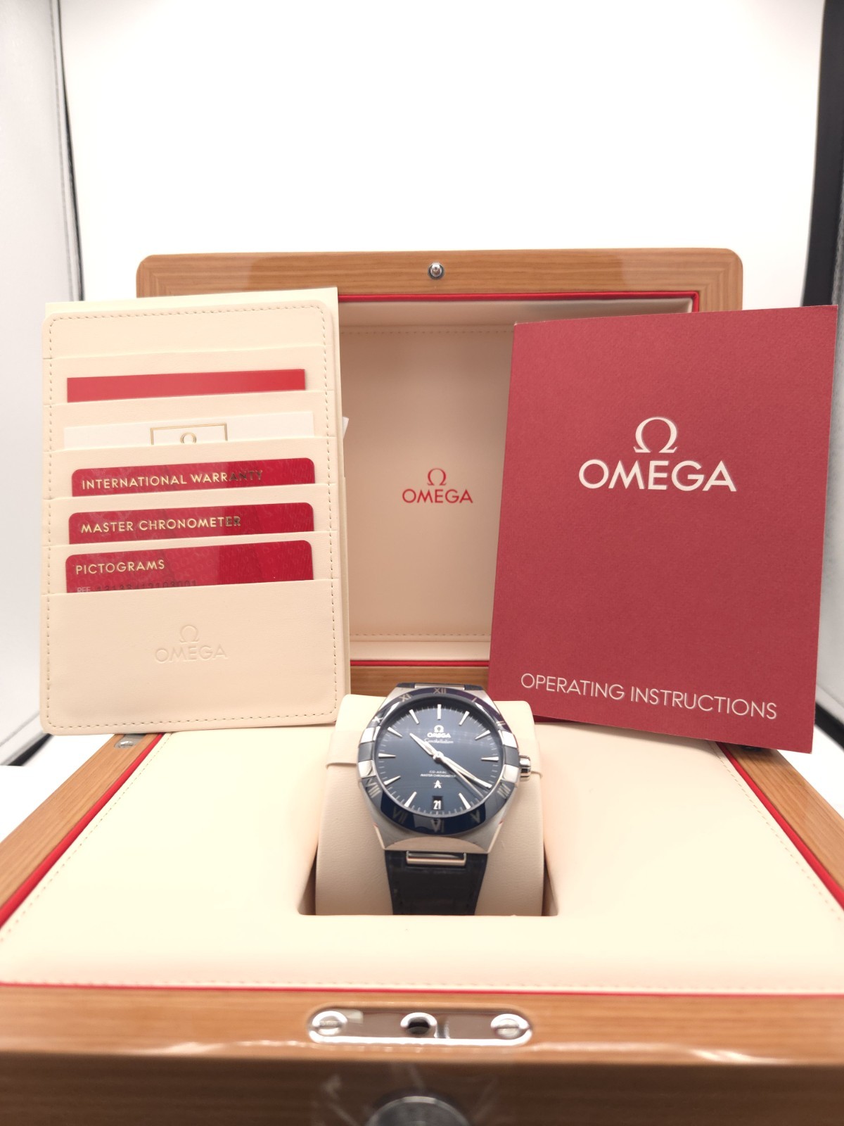 Omega Constellation Master Chronometer 41mm Blue Ceramic 131.33.41.21.03.001