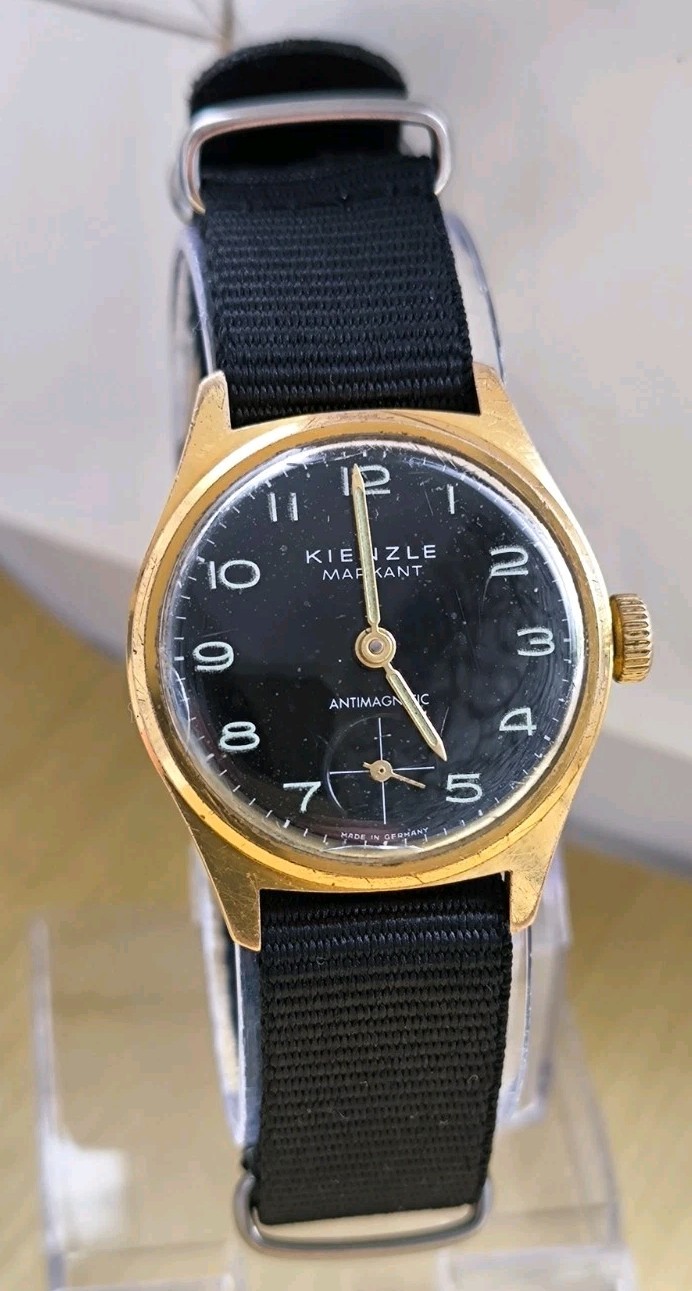 VINTAGE KIENZLE MARKANT ANTIMAGNETIC GERMAN MEN’S WRIST Watch Black Dial