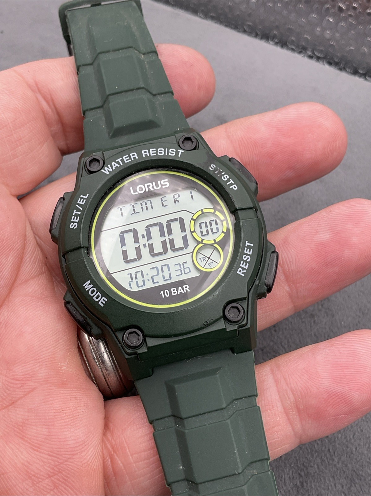 LORUS MULTIFUNCTION DIGITAL WATCH GREEN SILICONE STRAP NEW WITHOUT BOX