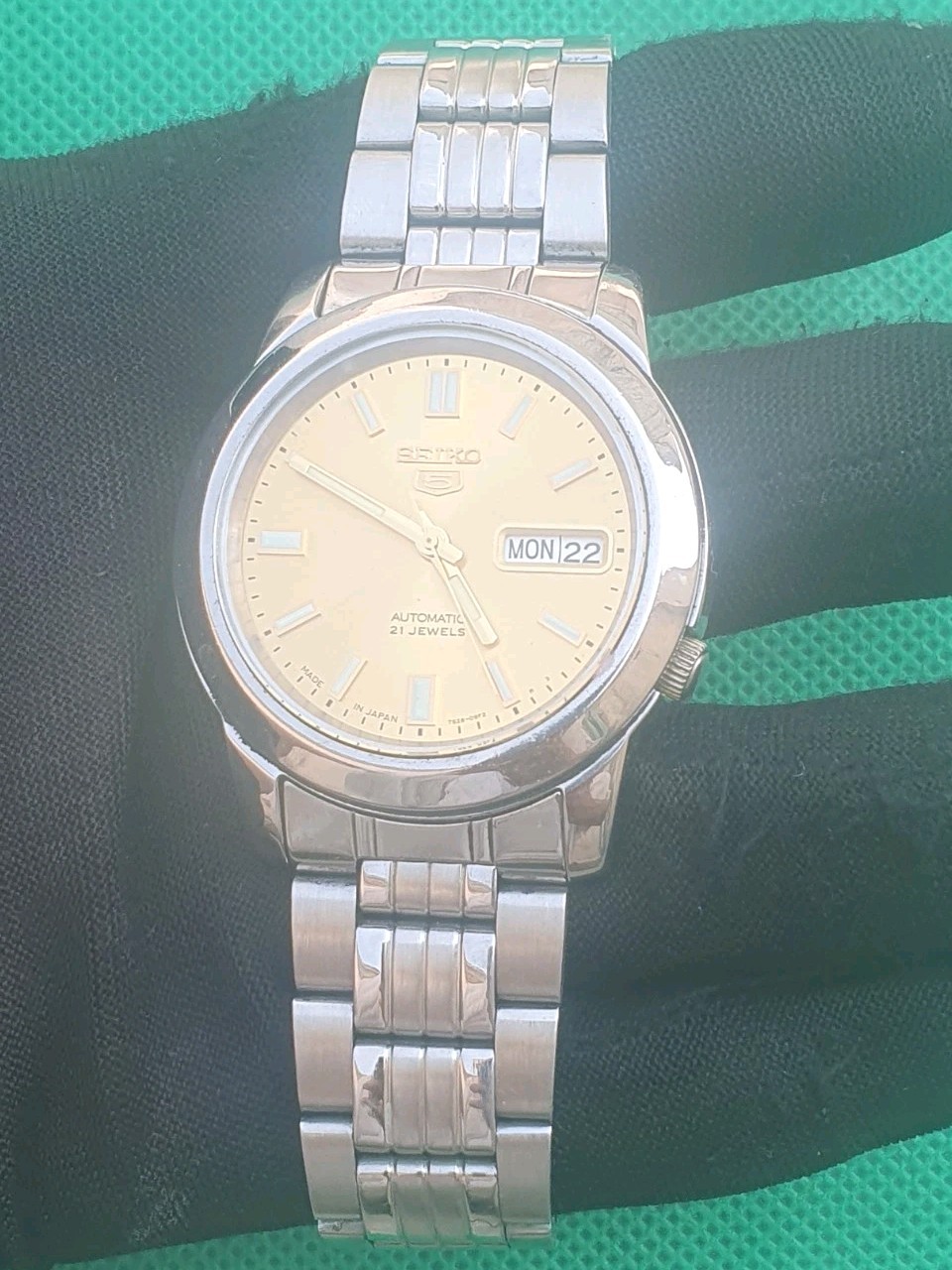 Vintage Seiko 5 7s26 Automatic Stainless Steel men Wristwatch made in Japan