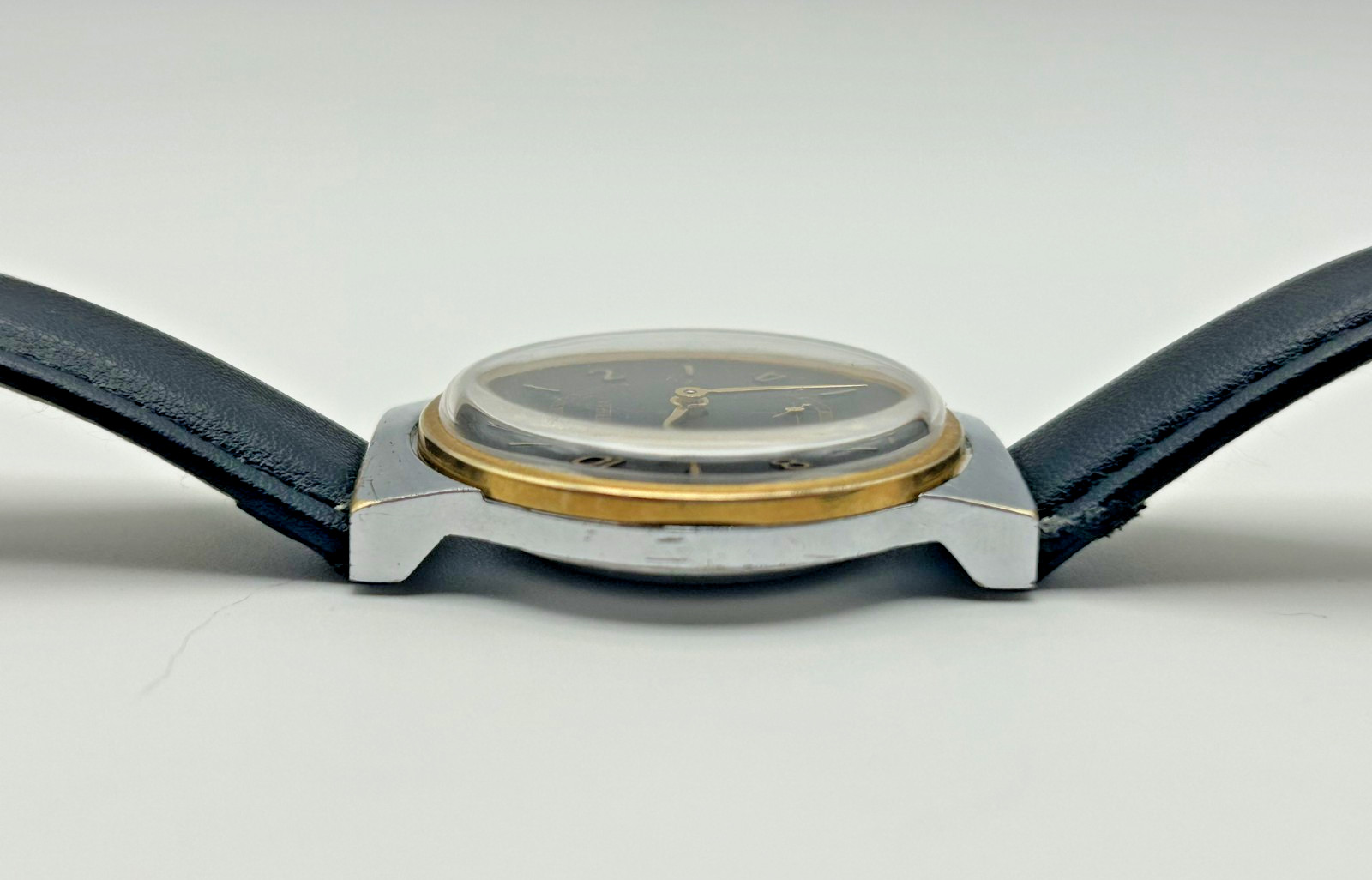Vintage Soviet Pobeda (Победа) Black Dial Mechanical Watch | ZIM 2602 | 15 Jewel