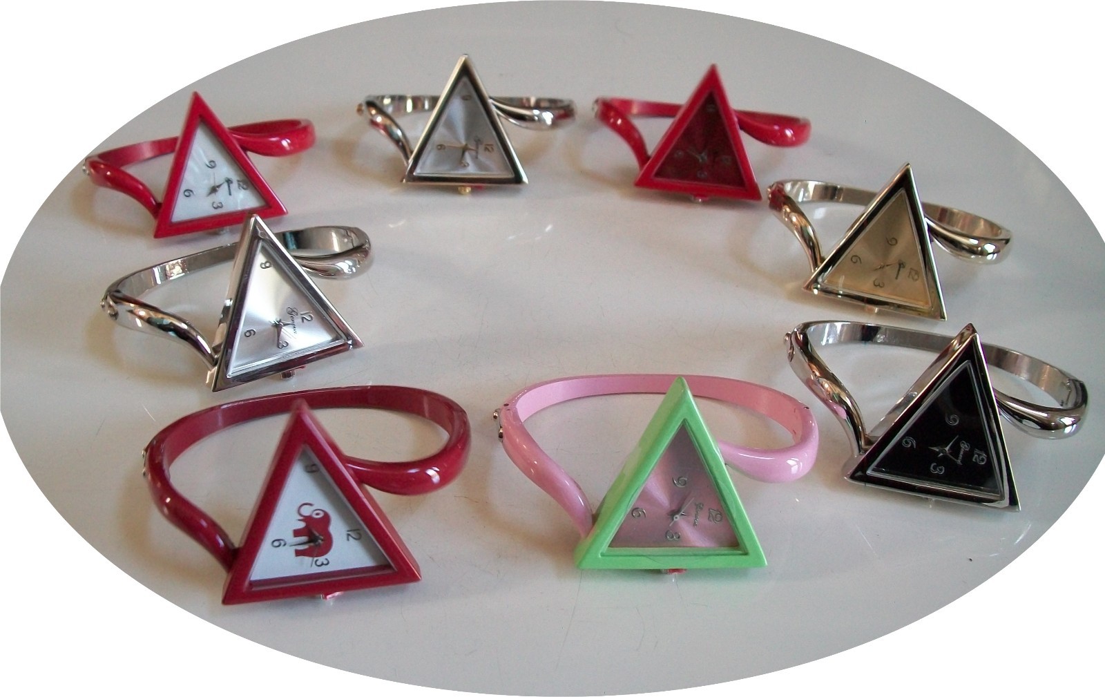 Triangle plain & elephant good luck Charm bangle fashion women’s casual watch