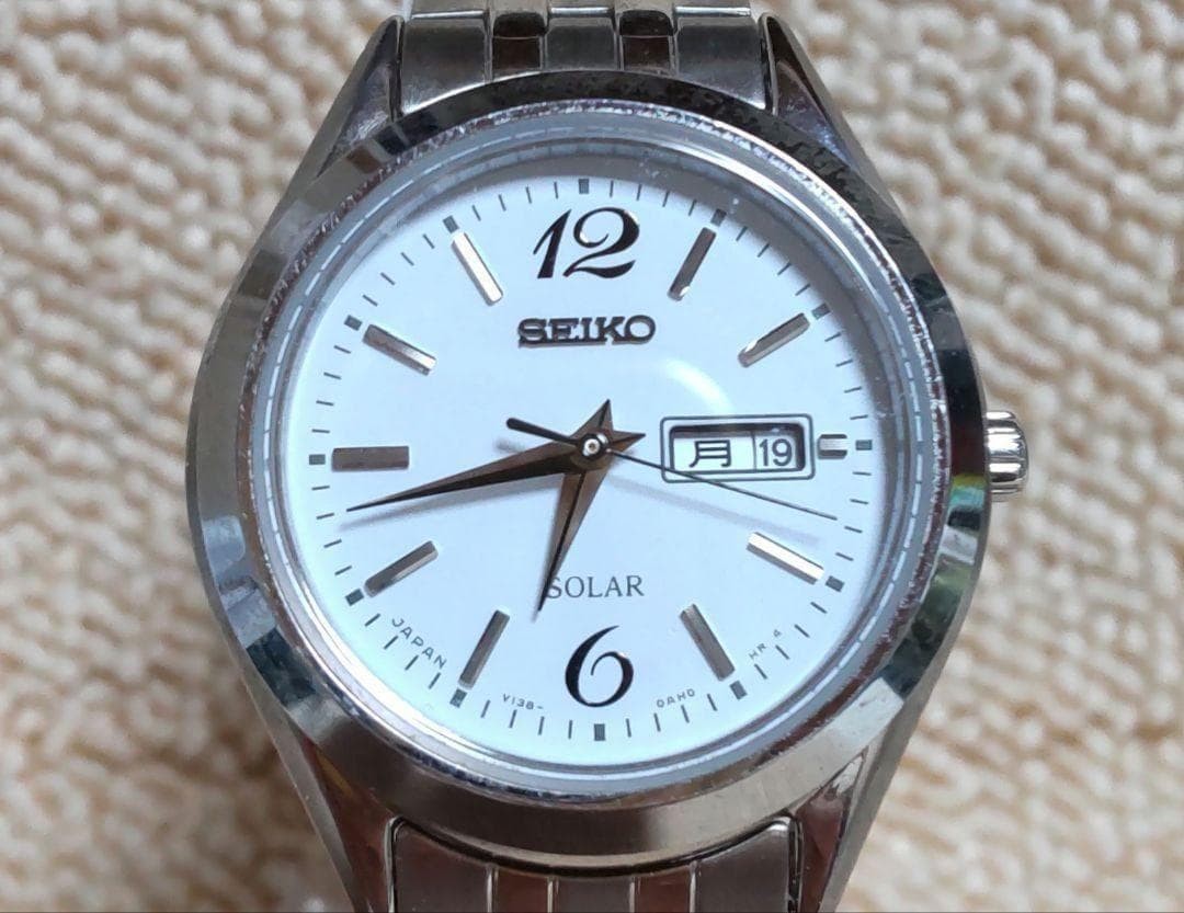 Seiko Solar Ladies Watch V138-0AC0 Running, 30mm, Silver wrist 15.0cm/5.9in