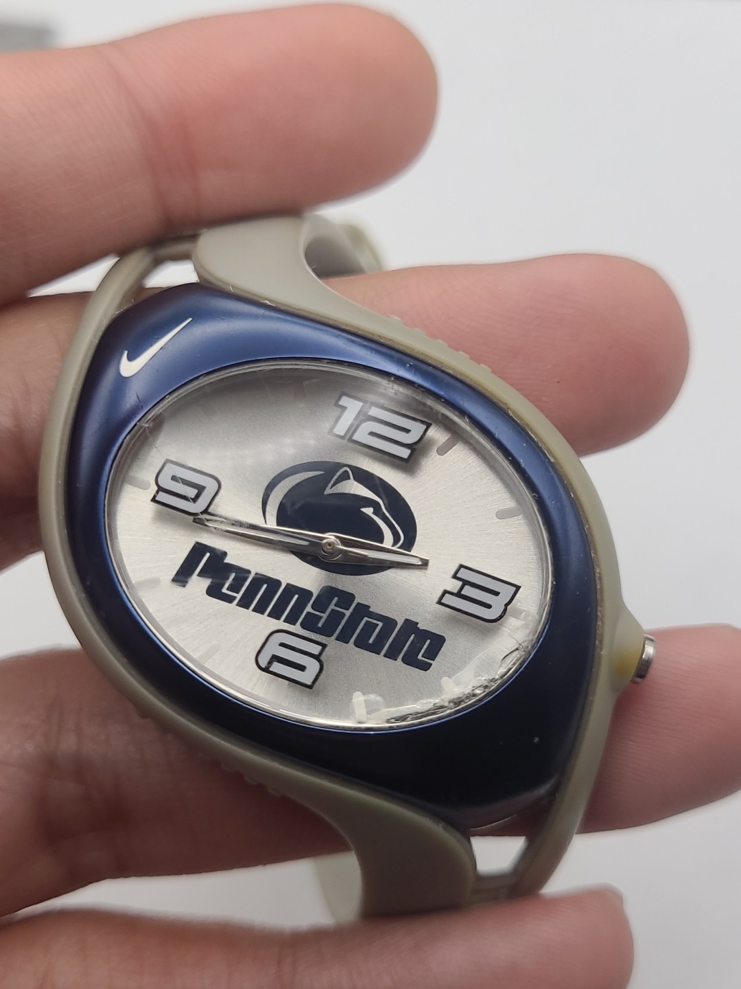 Penn State Nike Unisex Analog Watch Gray Dial Plastic Bands New Battery Working