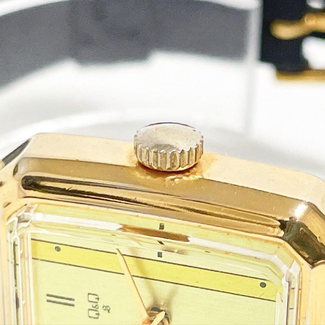 Excellent condition, fully functional CITIZEN Q&Q 6-P00921 Square Gold Hand-