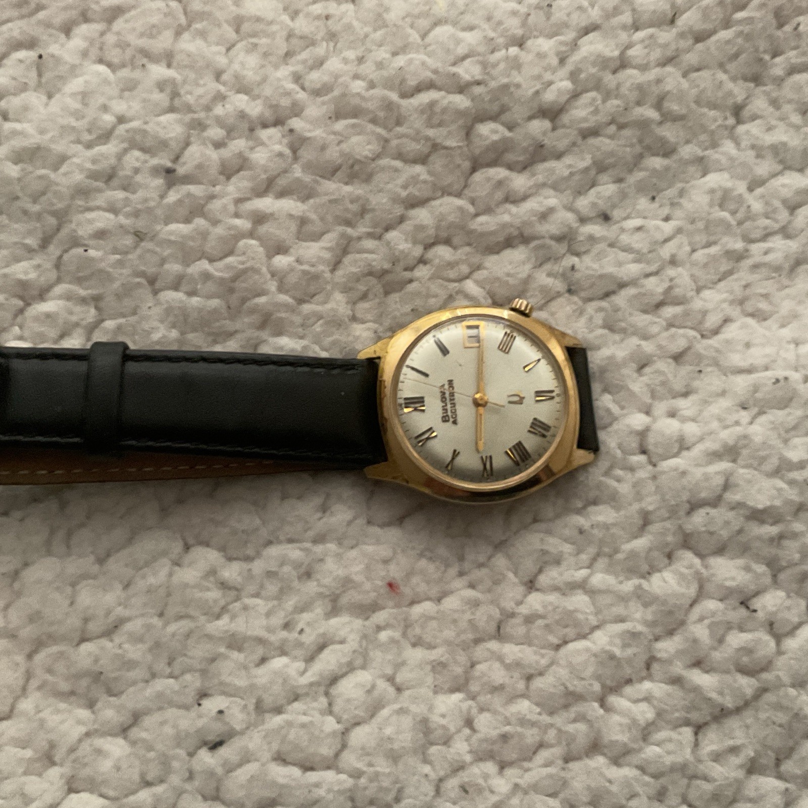 Bulova Accutron Men’s Gold-Plated Quartz Watch Roman Dial Black Leather 34mm