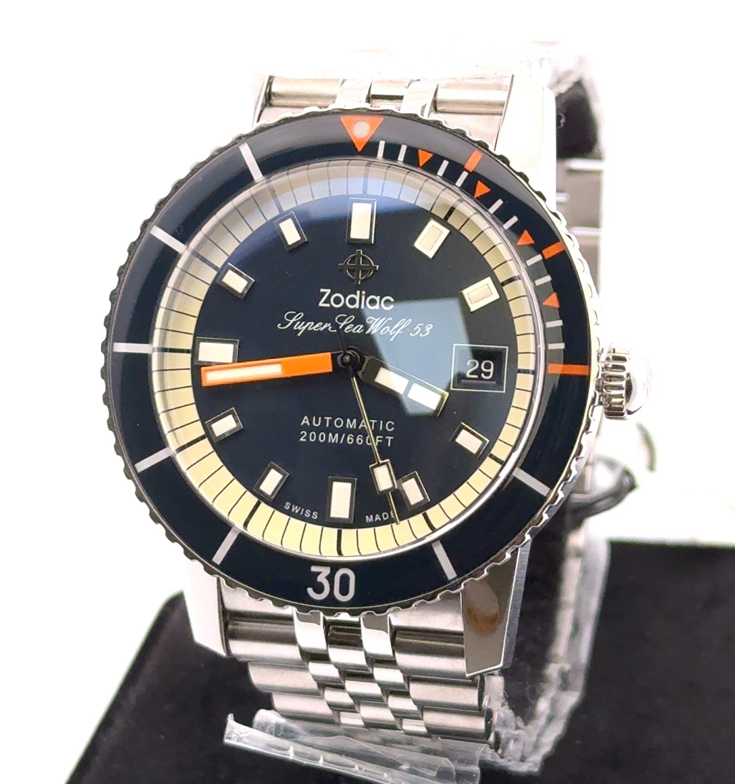 Brand New – Zodiac Super Sea Wolf 53 Automatic Diver Wristwatch ZO9266 w/ Box