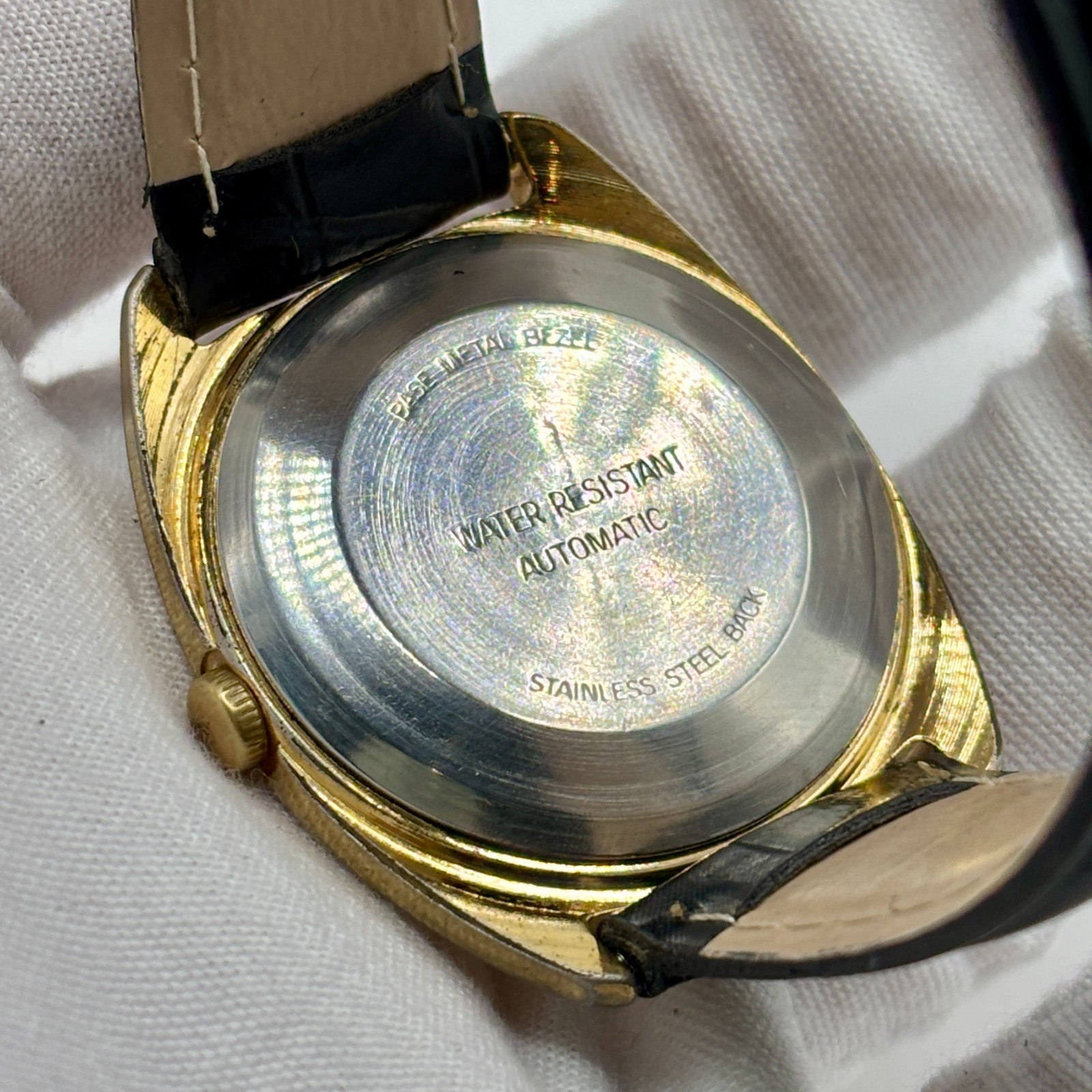Vintage Timex Automatic Viscount Style Linen Gold Crosshair Dial Date Watch