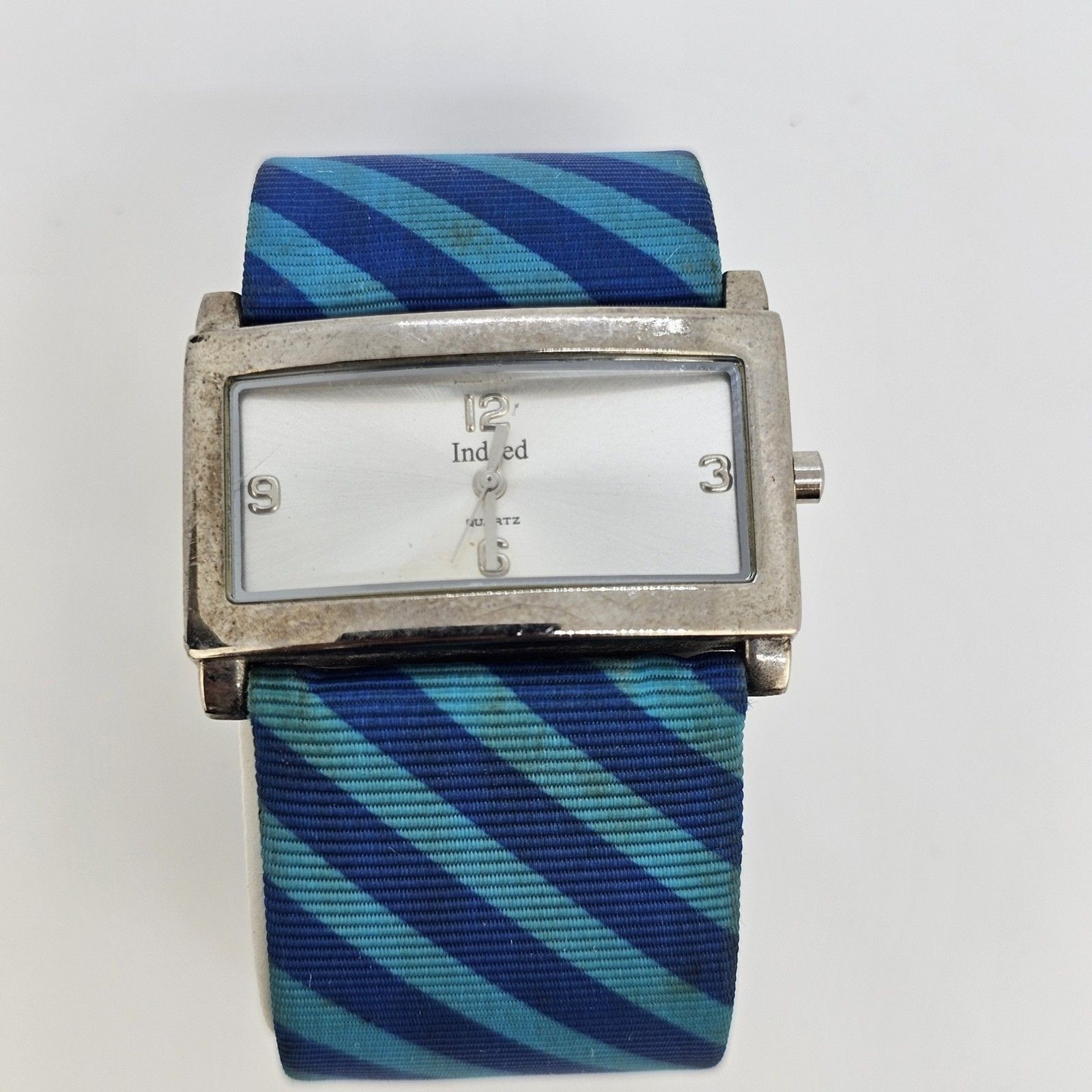 Indeed Women’s Watch 40MM Gray Dial Multicolor Fabric Leather Bands New Battery