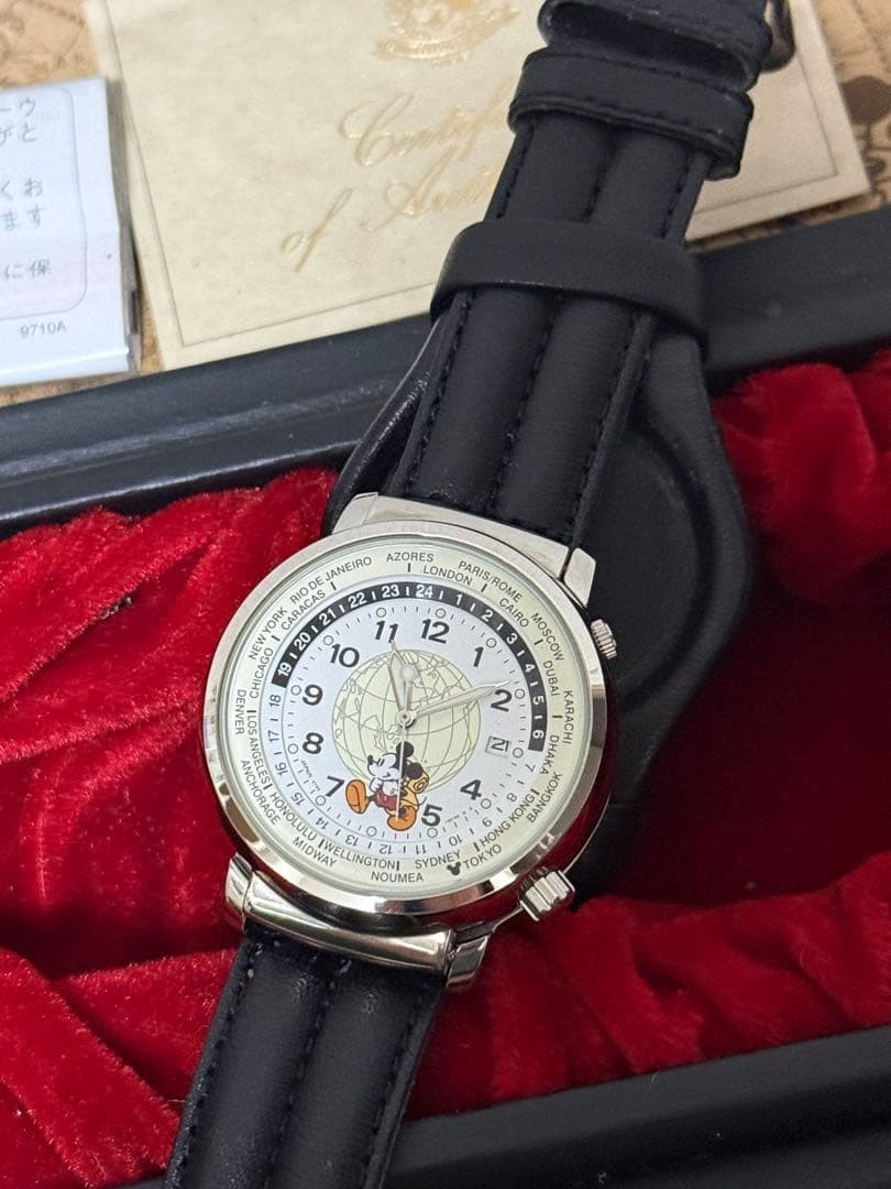 Seiko x Disney Mickey Mouse Limited Edition Watch V732-0J30 1997 Used