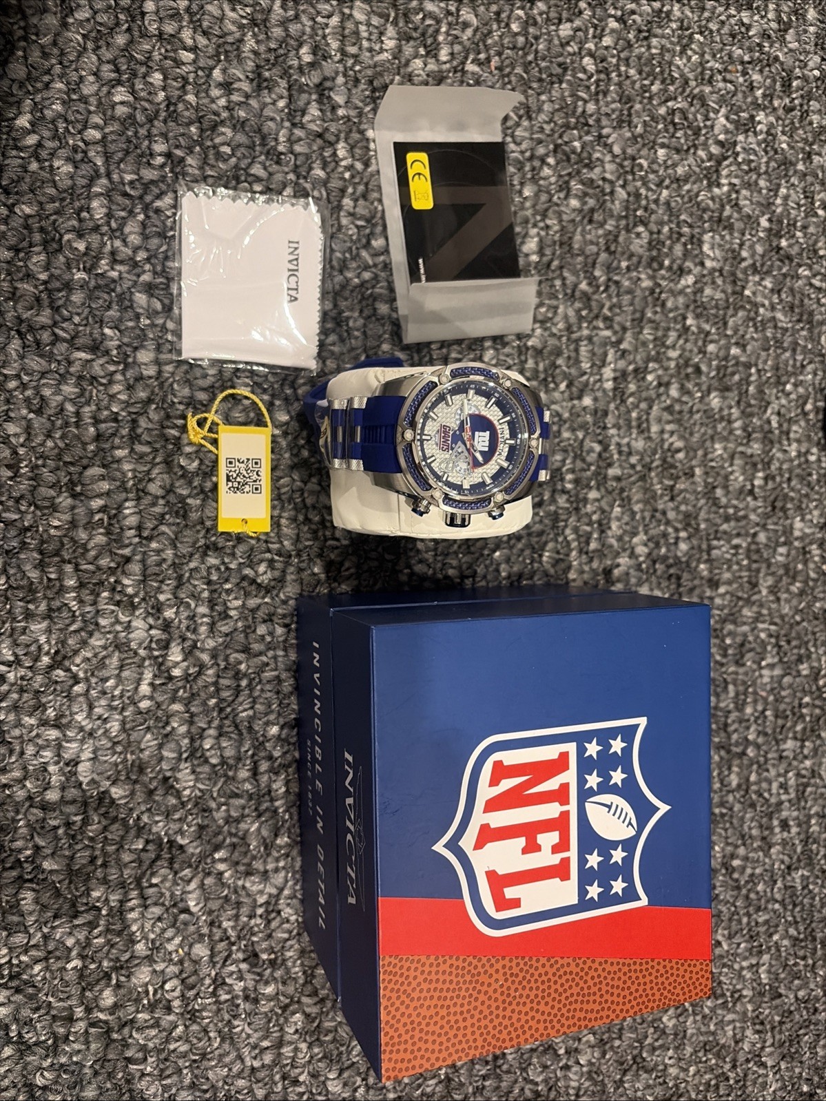 Invicta NFL New York Giants Limited Edition Chronograph watch