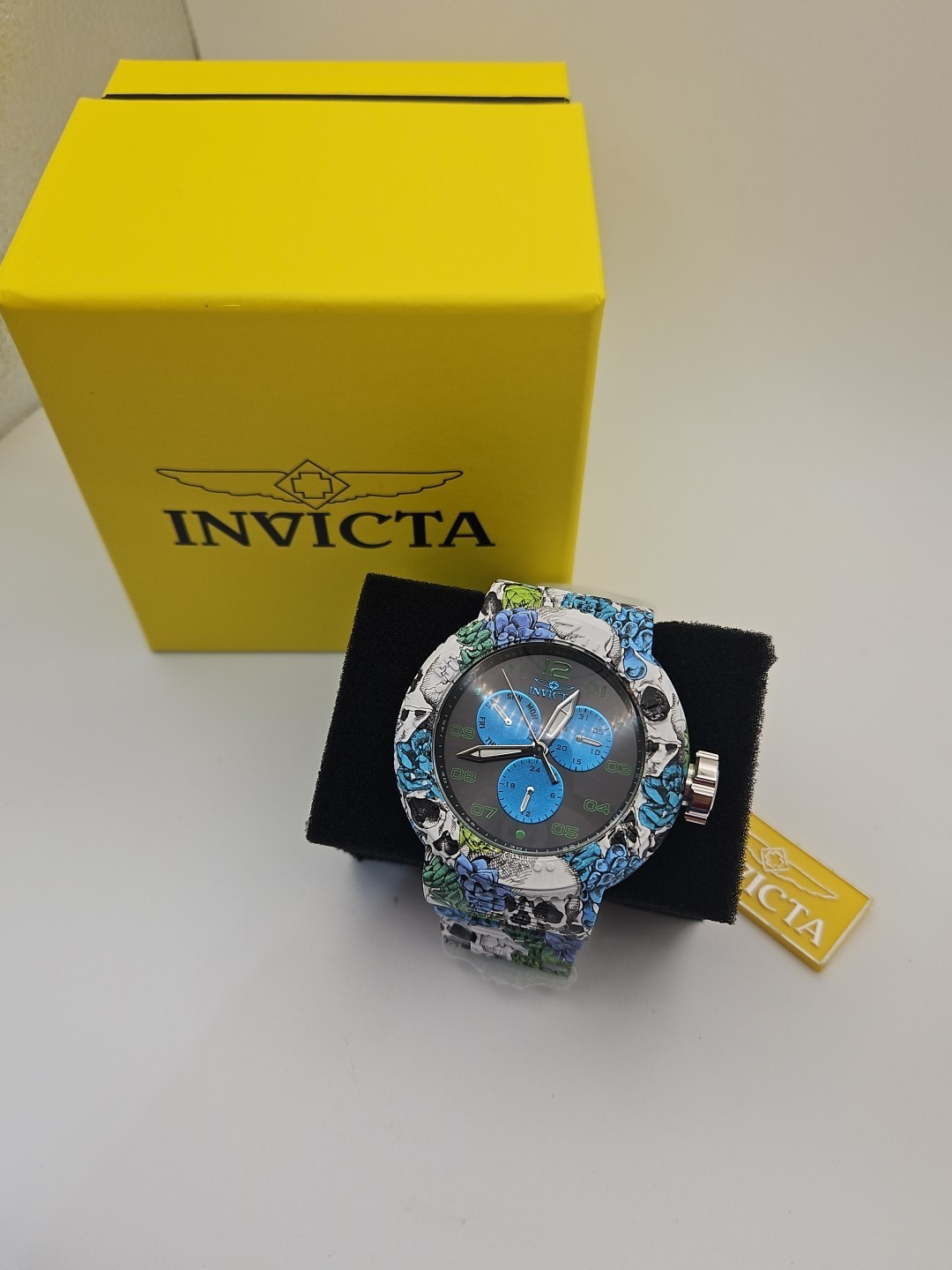 Invicta Pro Diver Chrono 52mm Aqua Plated Skull Roses Mens Watch 50213