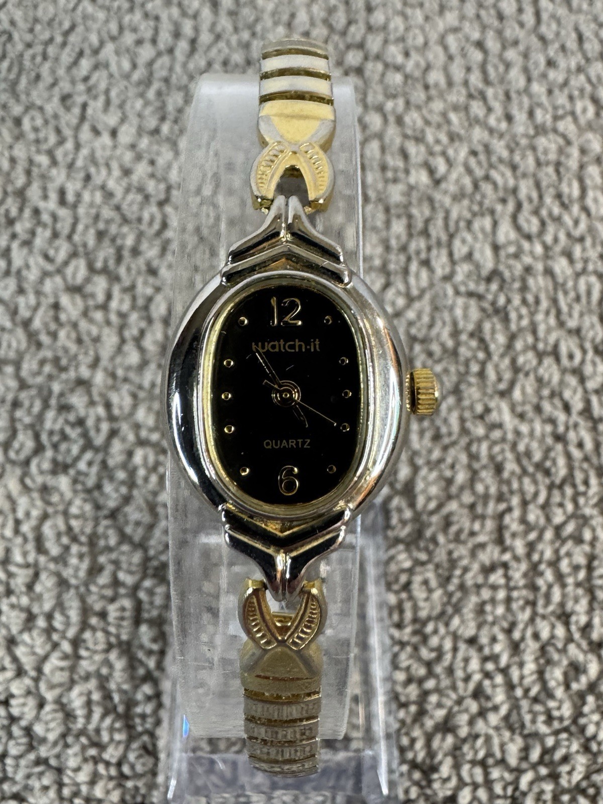 Vintage Watch it Womens Watch MLN3012 Silver and Gold Tone Black Dial New Batter