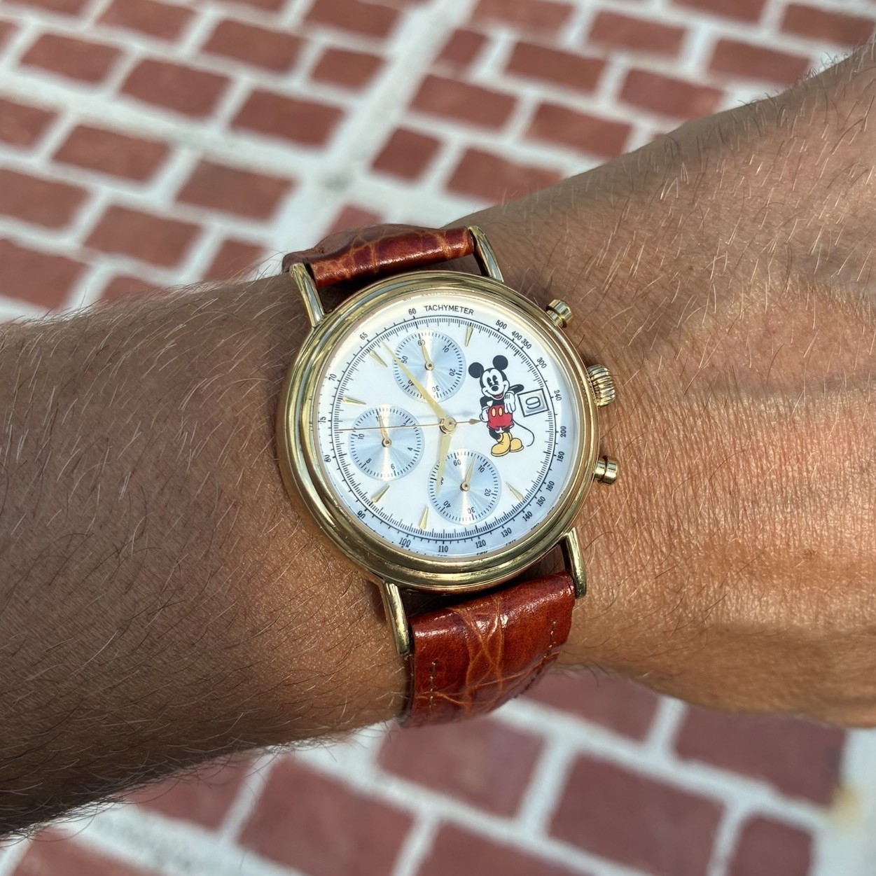 SUPER COOL Disney Mickey Mouse Chronograph Men’s Watch READ Description