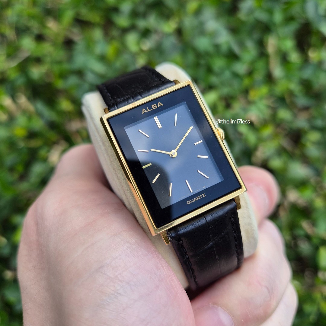 Alba quartz tank gold tone made in japan watch ref Y100-5130 in fine condition