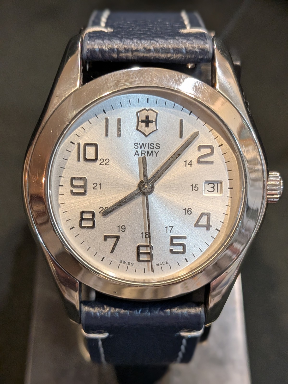 VICTORINOX SWISS ARMY ALLIANCE QUARTZ MEN’S WATCH Sapphire Crystal
