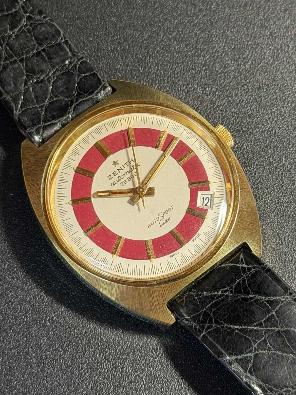 Zenith AutoSport Luxe NOS Automatic Cal. 2562PC Rare Red Dial 28.800 A/h Vintage