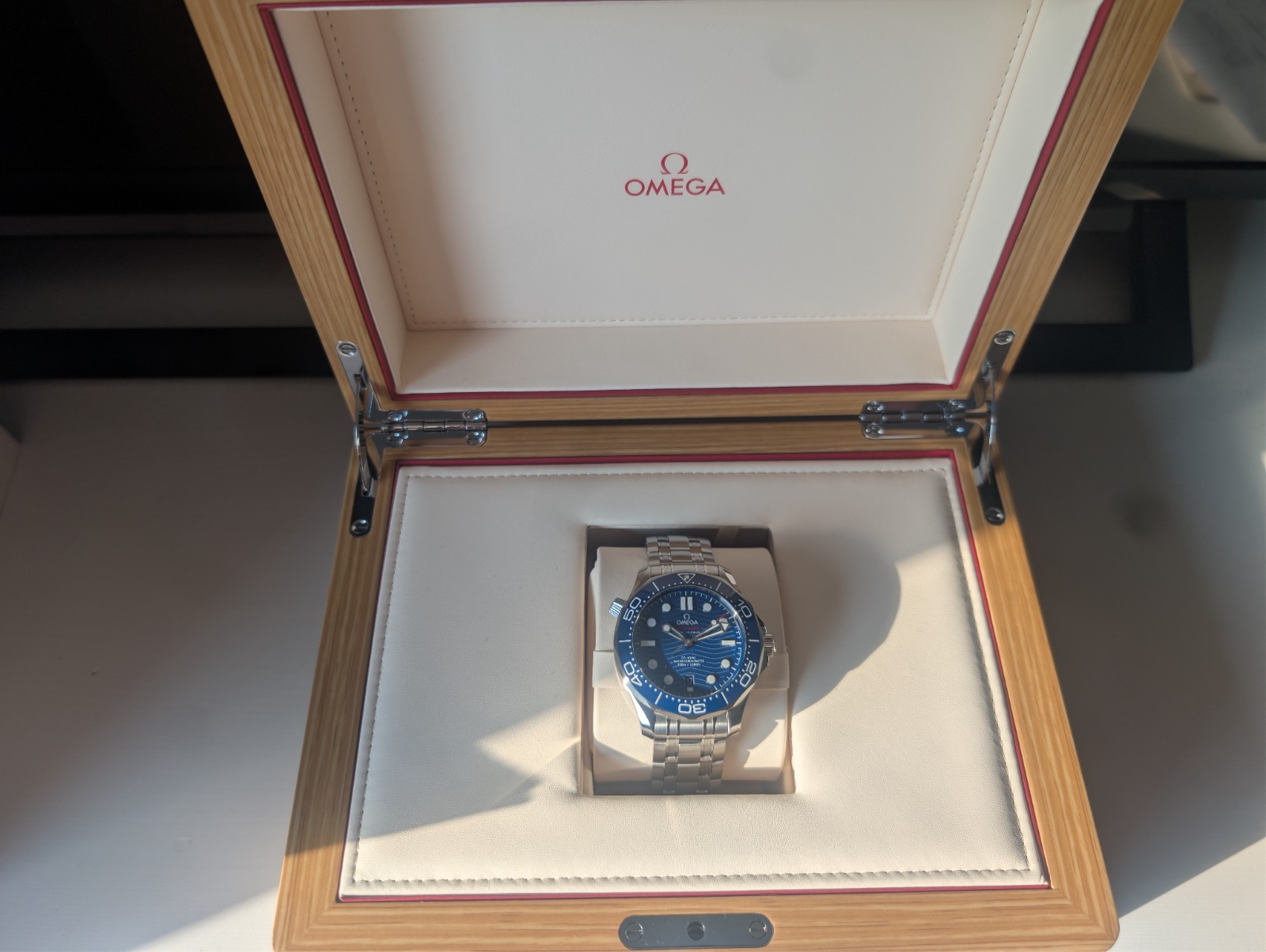 OMEGA Seamaster Diver 300M Blue Men’s Watch – 210.30.42.20.03.001 – Box & Papers