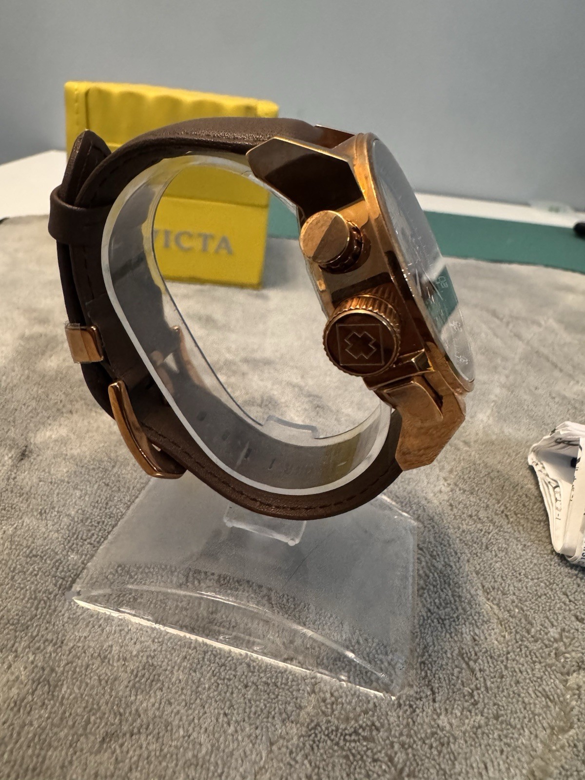 Invicta Force Men’s Quartz Chronograph 40-43.9mm 100m Leather Strap w/ Box