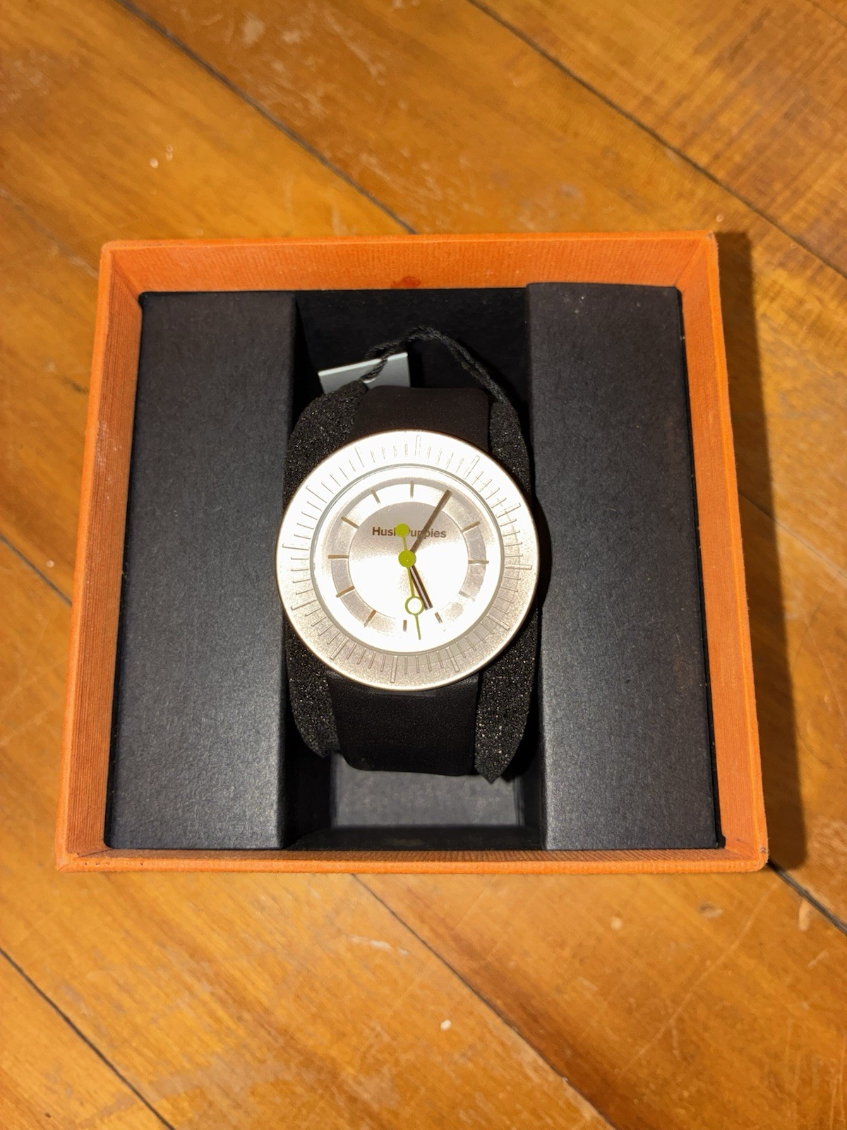 Hush Puppies Men’s Classic Black and Silver Dial Watch NEW HP.3612L.2522