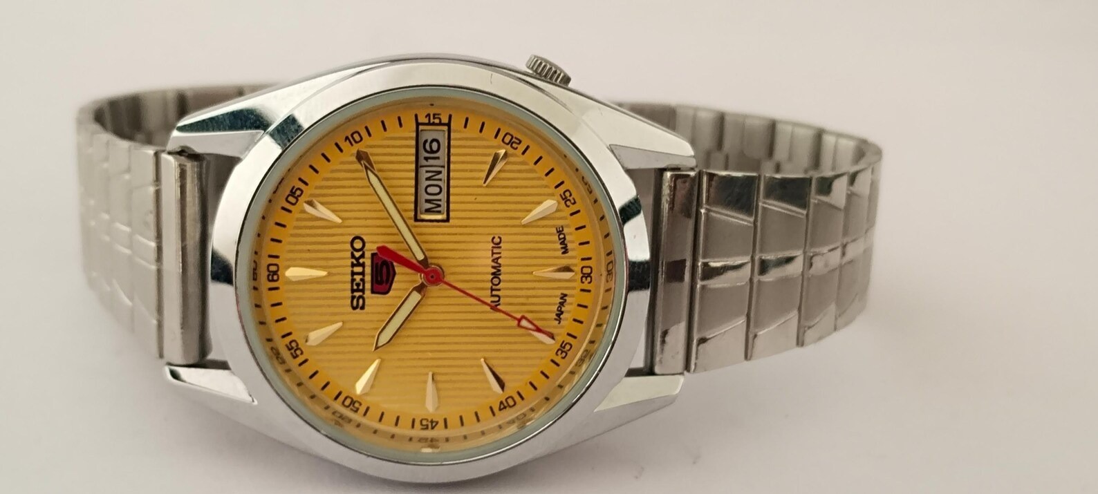 Seiko Automatic Day/Date Yellow Dial Vintage Refurbished Men’s Watch 36mm