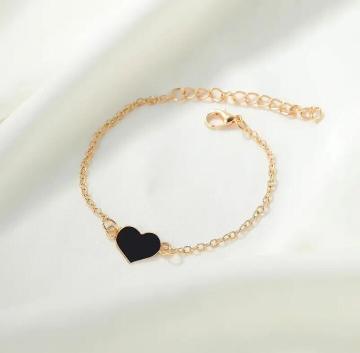 1 Pc.Glitter Dial Round Pointer Quartz Watch & One Piece Fancy Women’s Bracelet.
