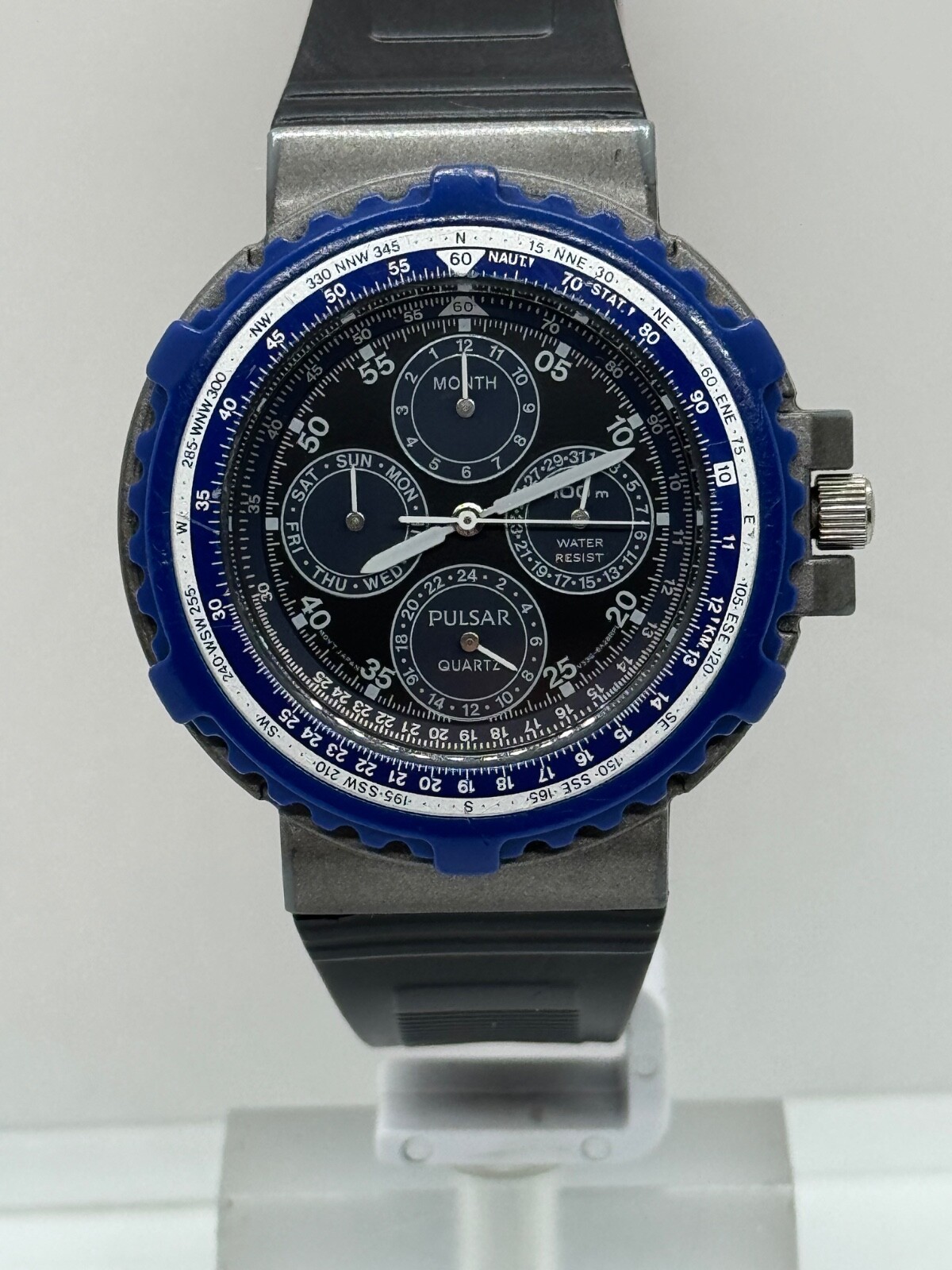 Pulsar Quartz V33G-6A60 Vintage Rare Wrist Watch Japan WR100 Date/Day Month