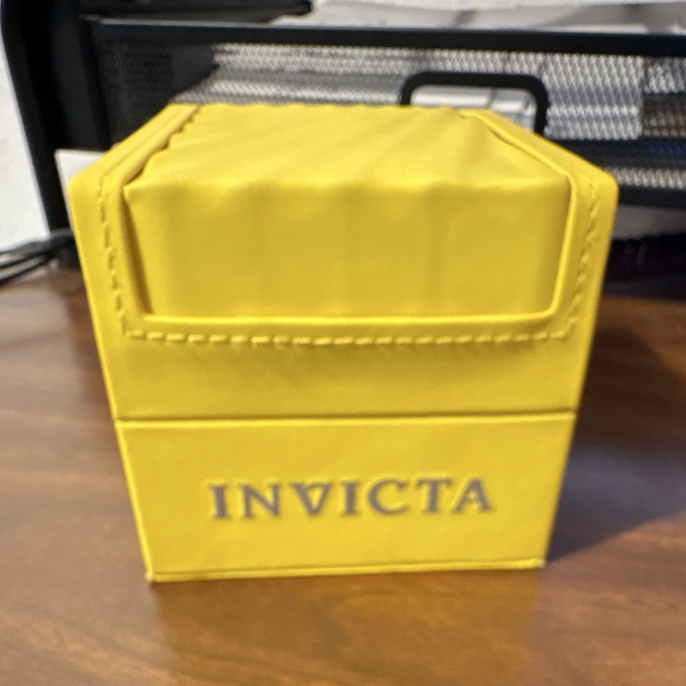 Invicta Analog Silver Dial Stainless Steel Silver Tone Bracelet Watch w/ Box