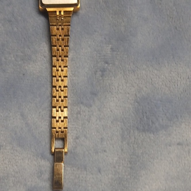 Citizen Quartz Gold Tone Rectangle Wristwatch Black Dial Analog Stick Indexes