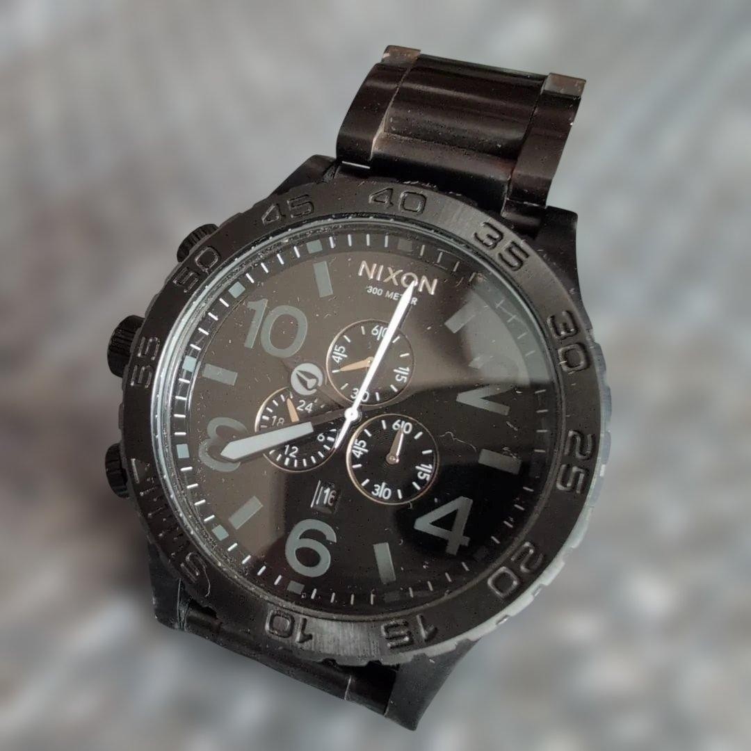 NIXON Men’s 51-30 Watch Black Dial Quartz Battery Condition