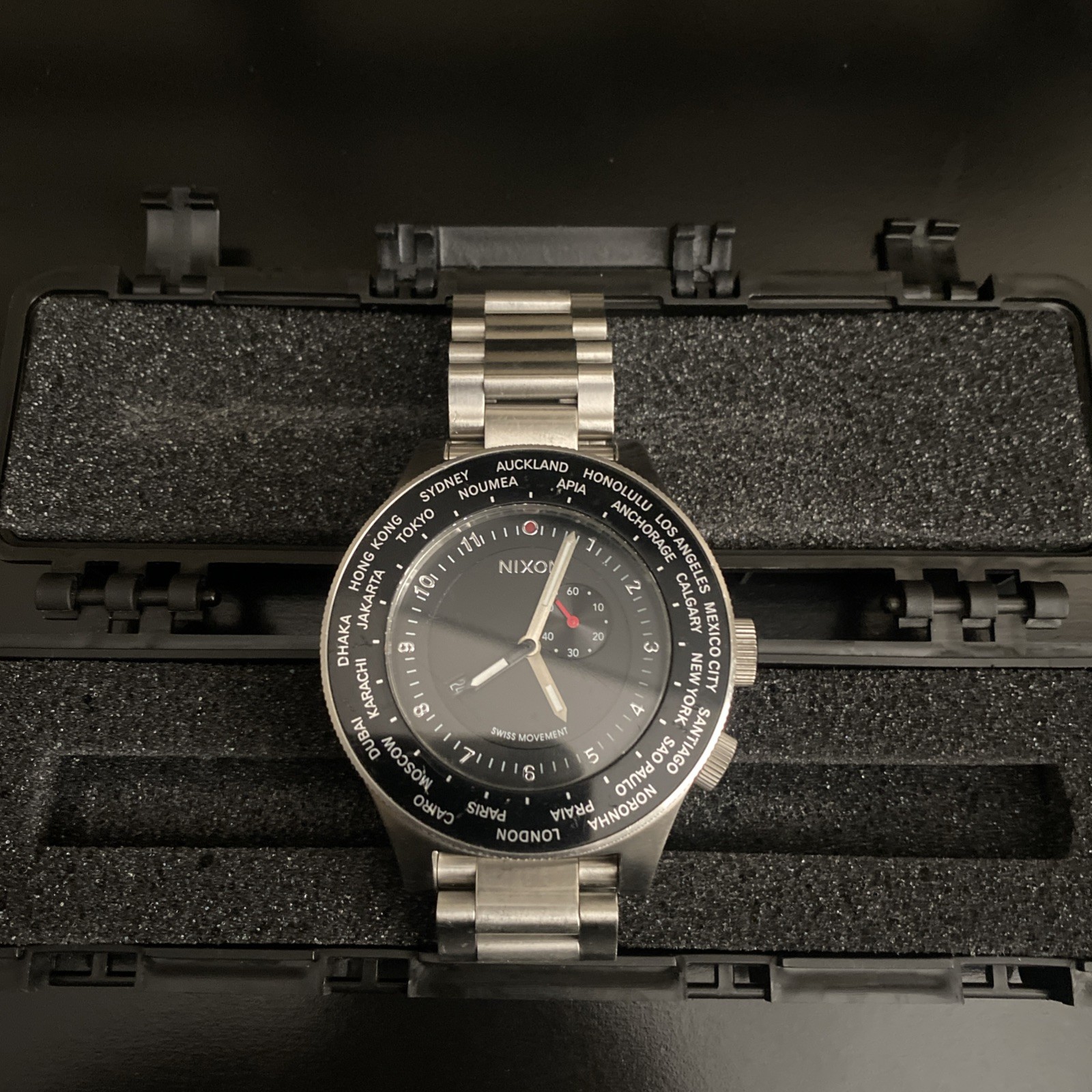 Rare Nixon Passport Jet Set World Time GMT Men’s Watch Original Bracelet .