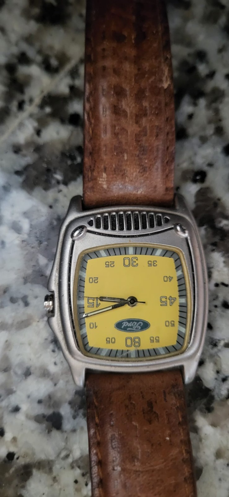 Vintage Ford Motor Company Model F112M Men’s Watch Quart