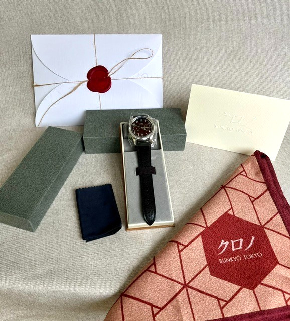 Kurono Tokyo Anniversary Calendrier ‘Azuki’ Type 1 Maroon 38 mm stainless steel