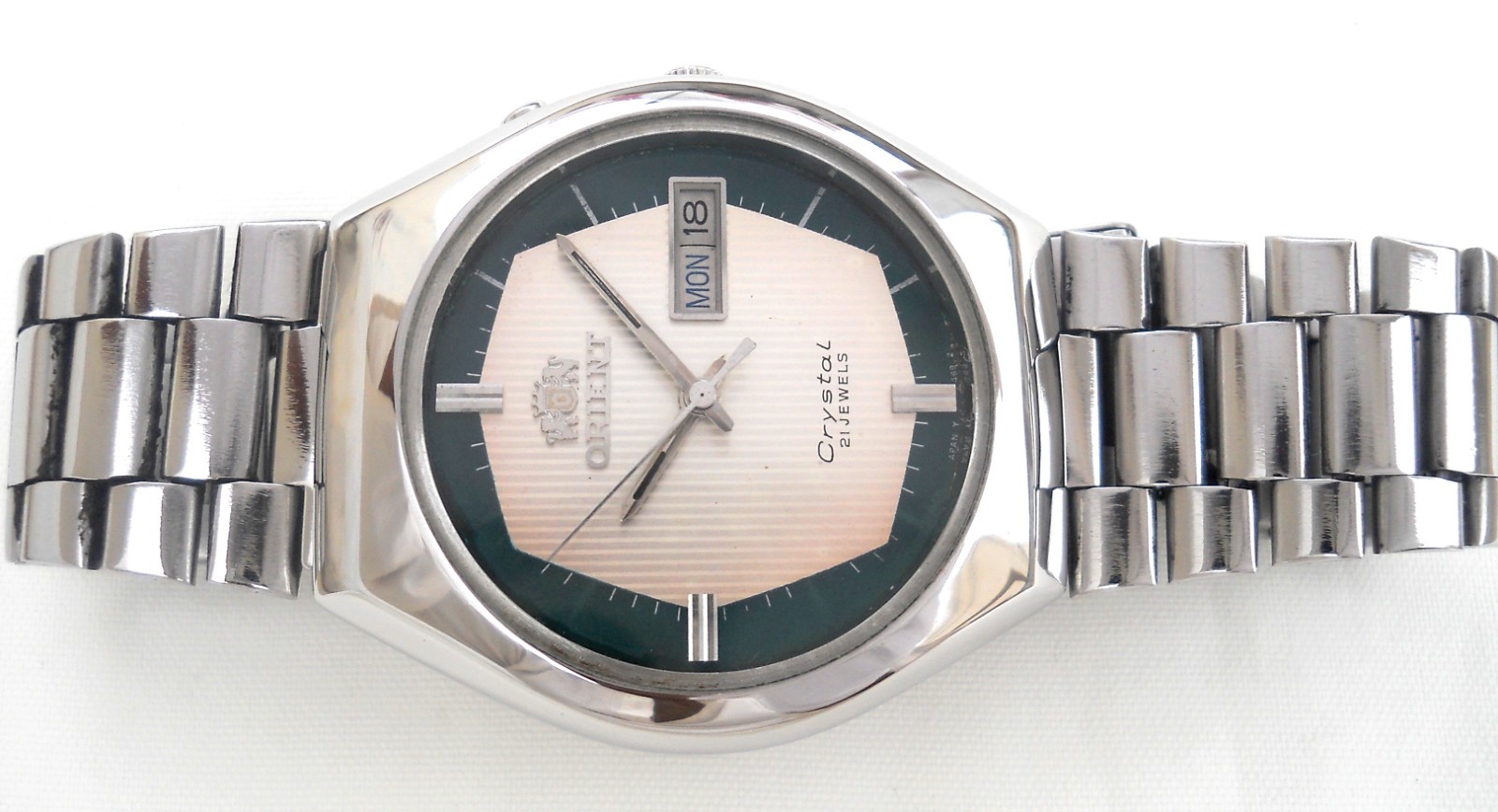 Vintage Orient Crystal Automatic Watch Two-Tone Green White Dial 21J Japan