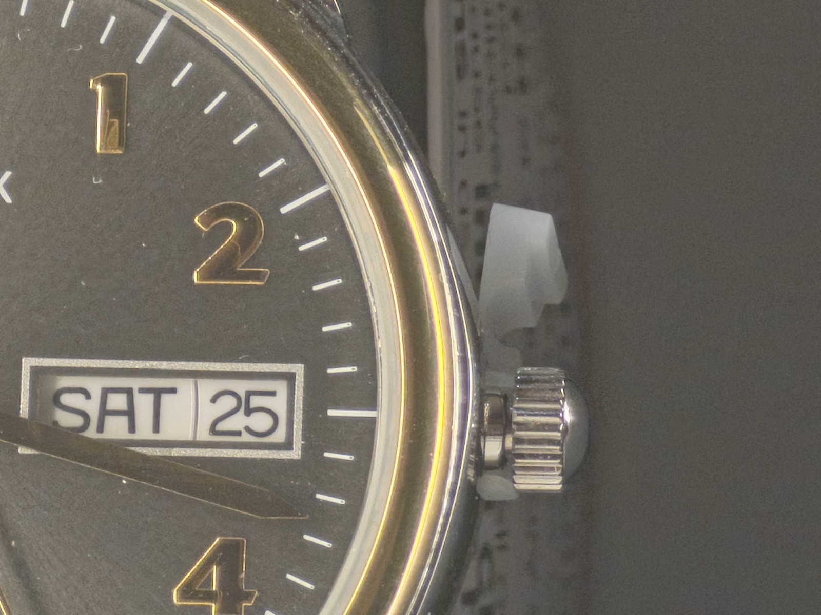 Timex T26481, Easy Reader, Men’s, 2-Tone Expansion, Day/Date, Indiglo.