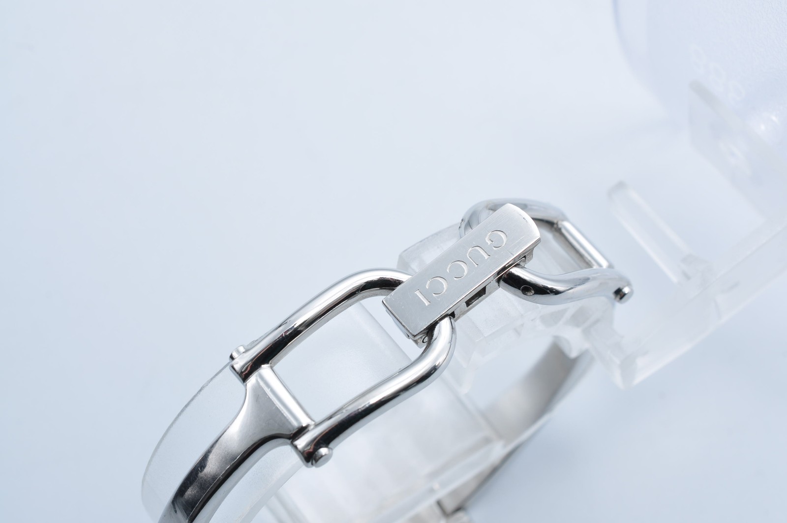GUCCI 1500L Bangle Quartz Analog Square Silver Watch w-10182