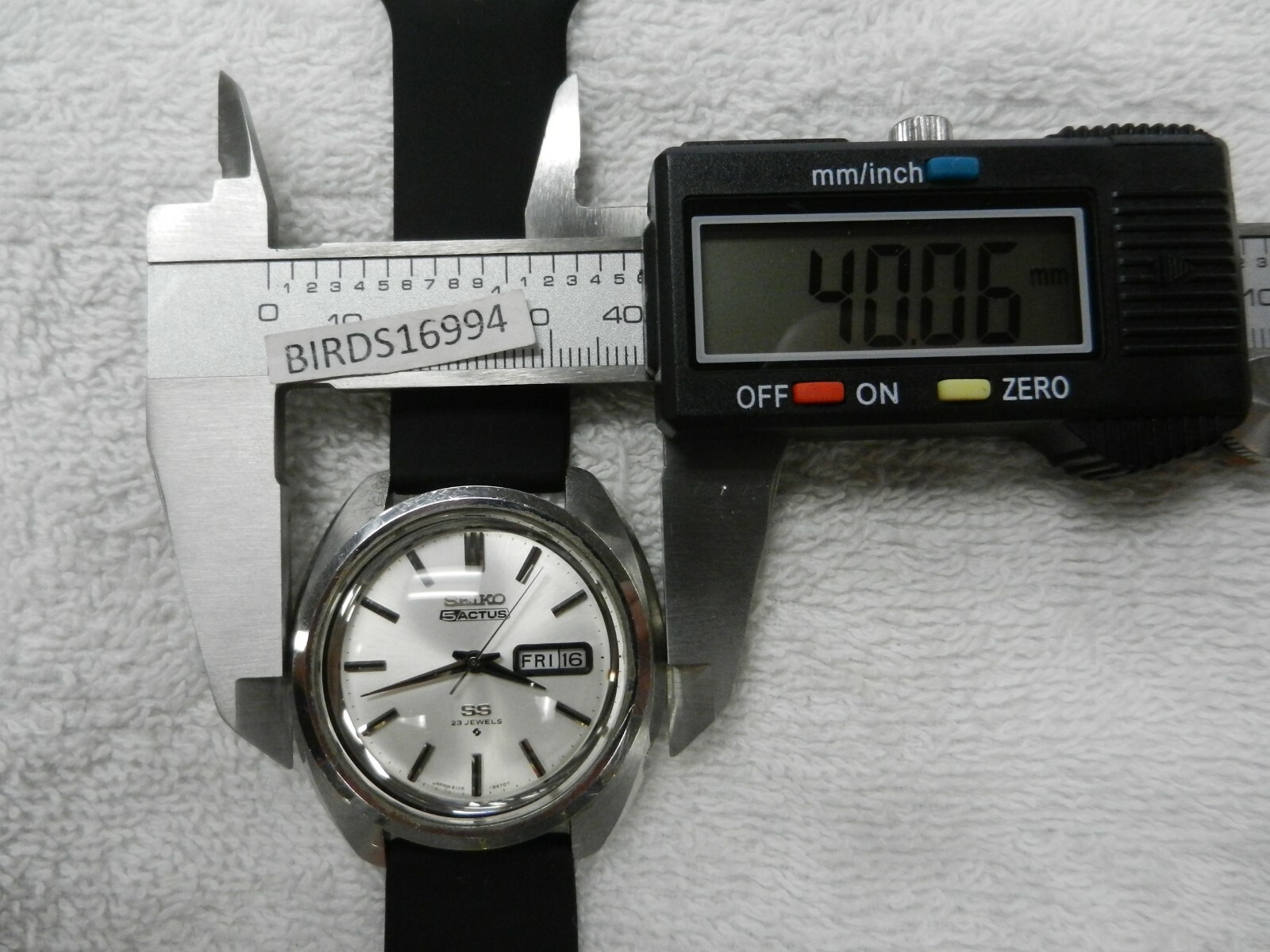 WORKING! MENS AUTOMATIC RARE VINTAGE SEIKO 5 ACTUS SS WATCH 23 JEWEL NEW BAND