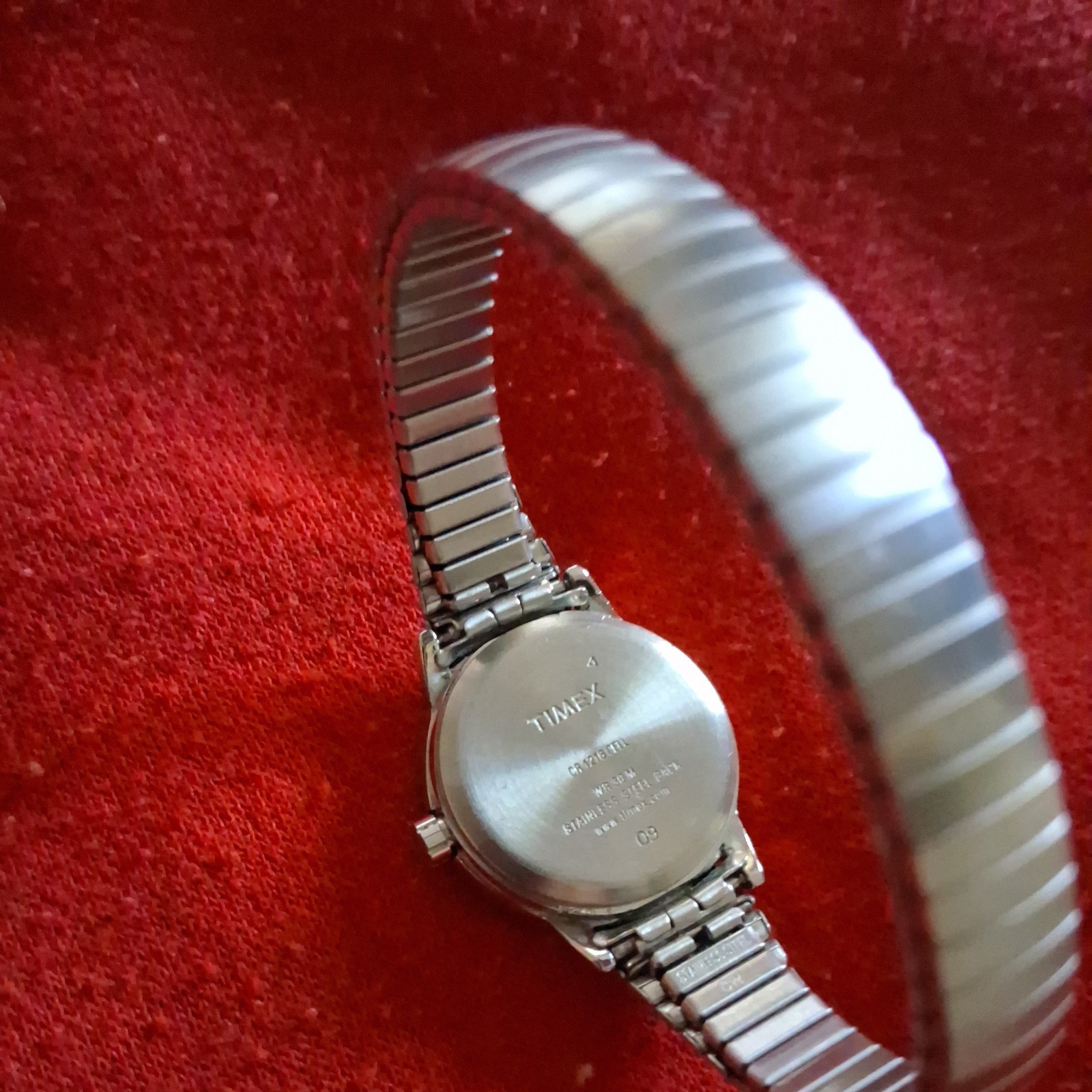 Timex Indiglo Silvertone Date Watch With Tapered 8mm-12mm Stretchable Watch Band