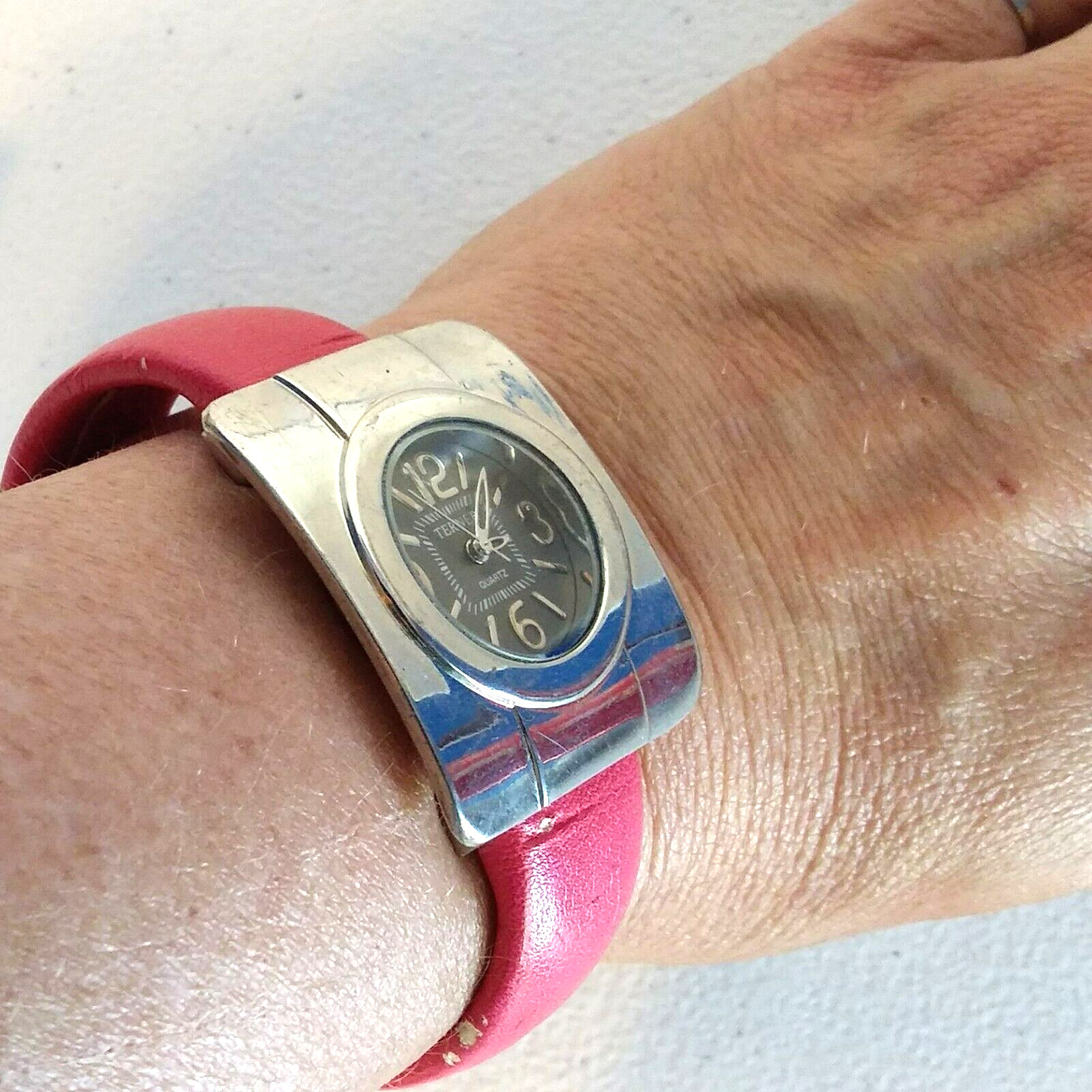 TERNER Brand Ladies WATCH-CUFF BRACELET w NEW BATTERY/ Pink Leatherette AS IS