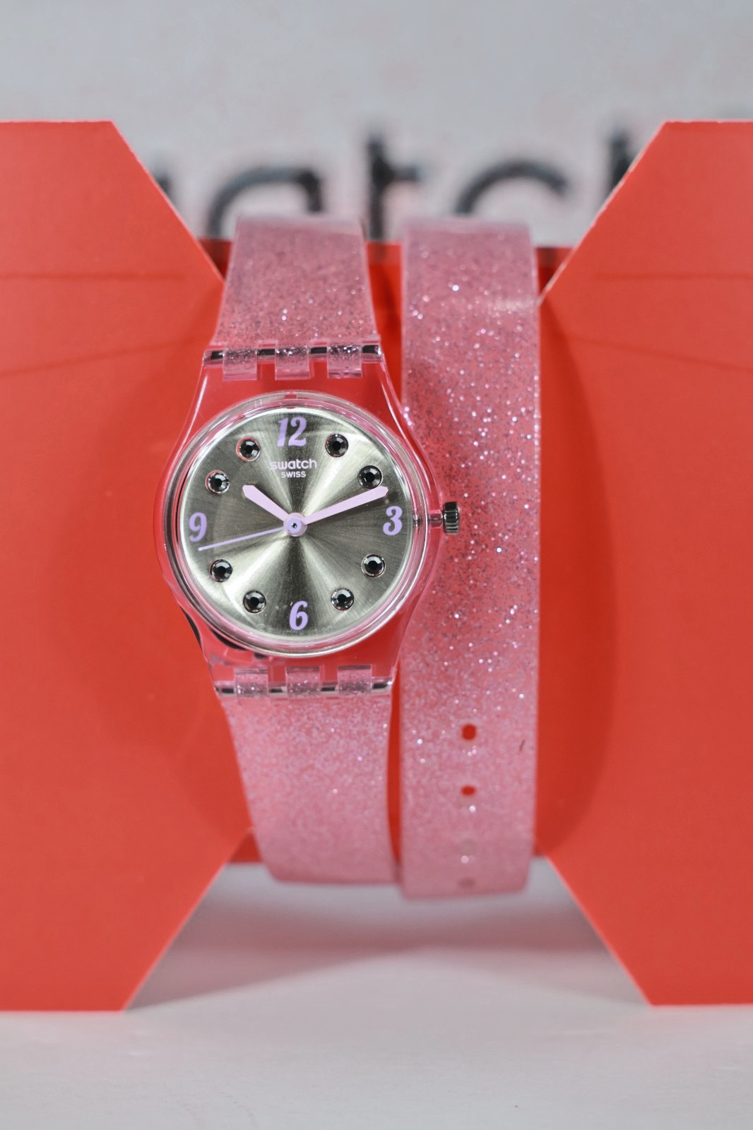 New Swiss Swatch Brillante Grey Dial Pink Glitter Silicone Watch LP132 25MM Wrap