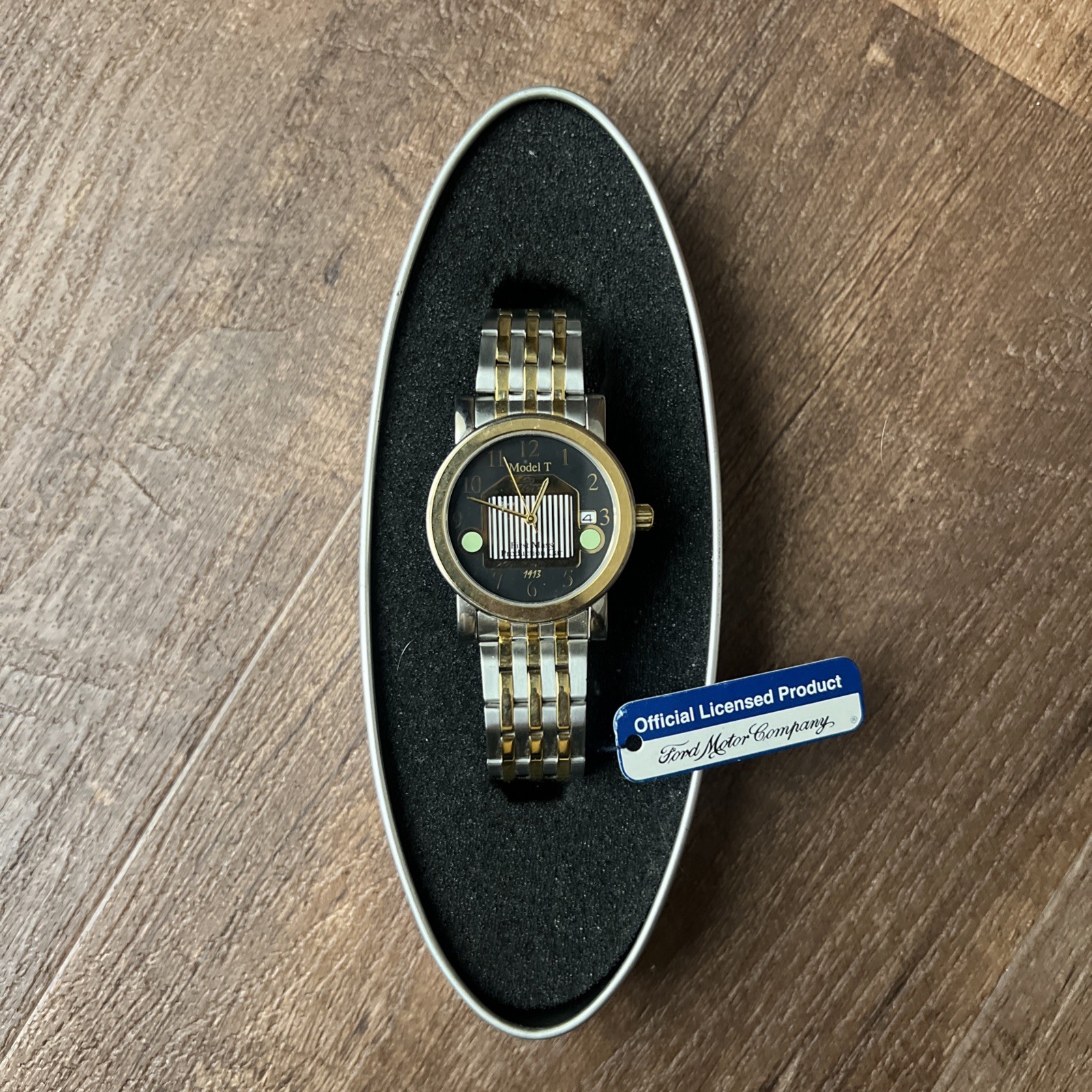 VINTAGE FORD MOTOR COMPANY MODEL T Watch #10152 New