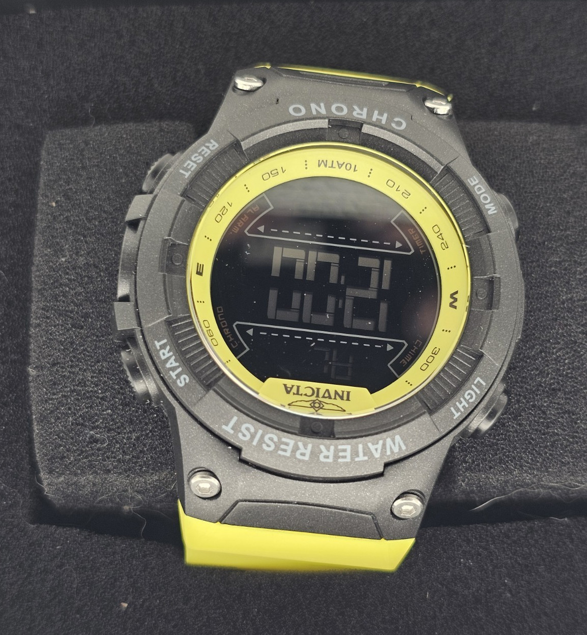 Invicta Chrono Men’s Quartz Digital Chrono Black/Yellow 41.8mm 100m Rubber