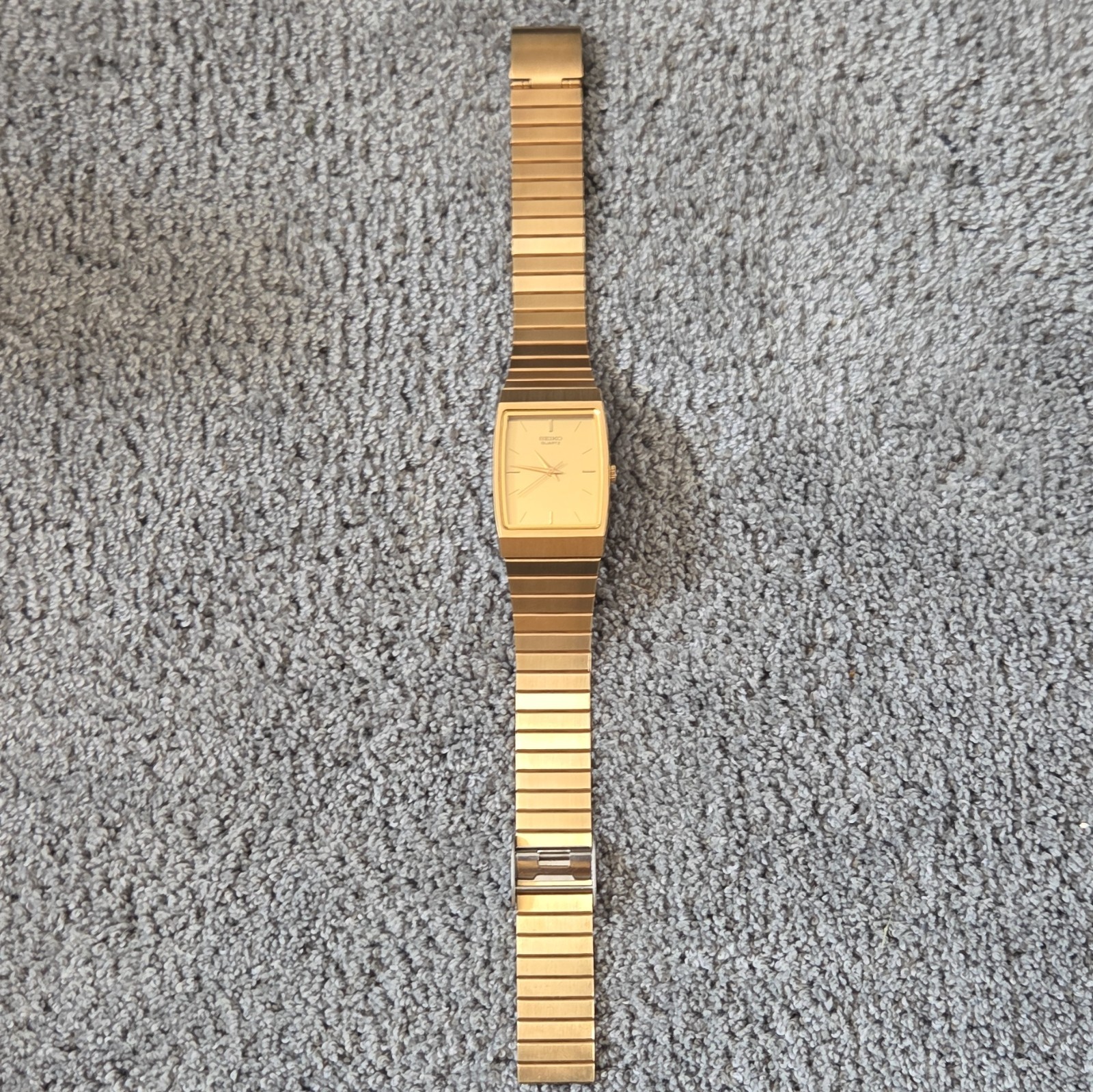 Seiko Quartz Men’s Rectangular Gold Tone Analog Watch, SS Bracelet, Box